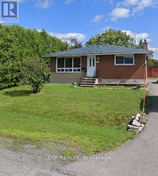 6772 Rocque Street, Ottawa, Ontario  K1C 1A2 - Photo 7 - X12380180