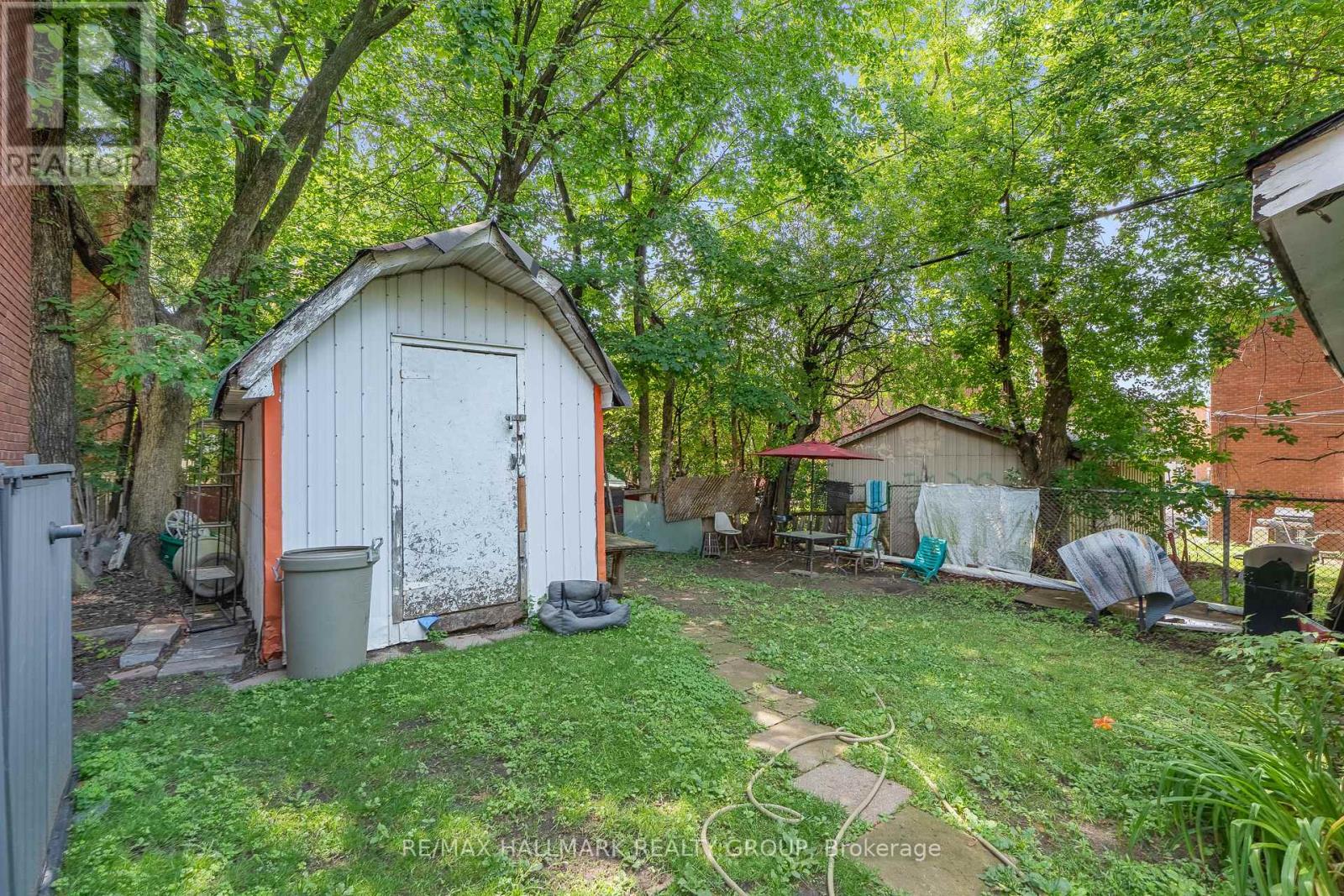 114 Lebrun Street, Ottawa, Ontario  K1L 5C9 - Photo 6 - X12380202