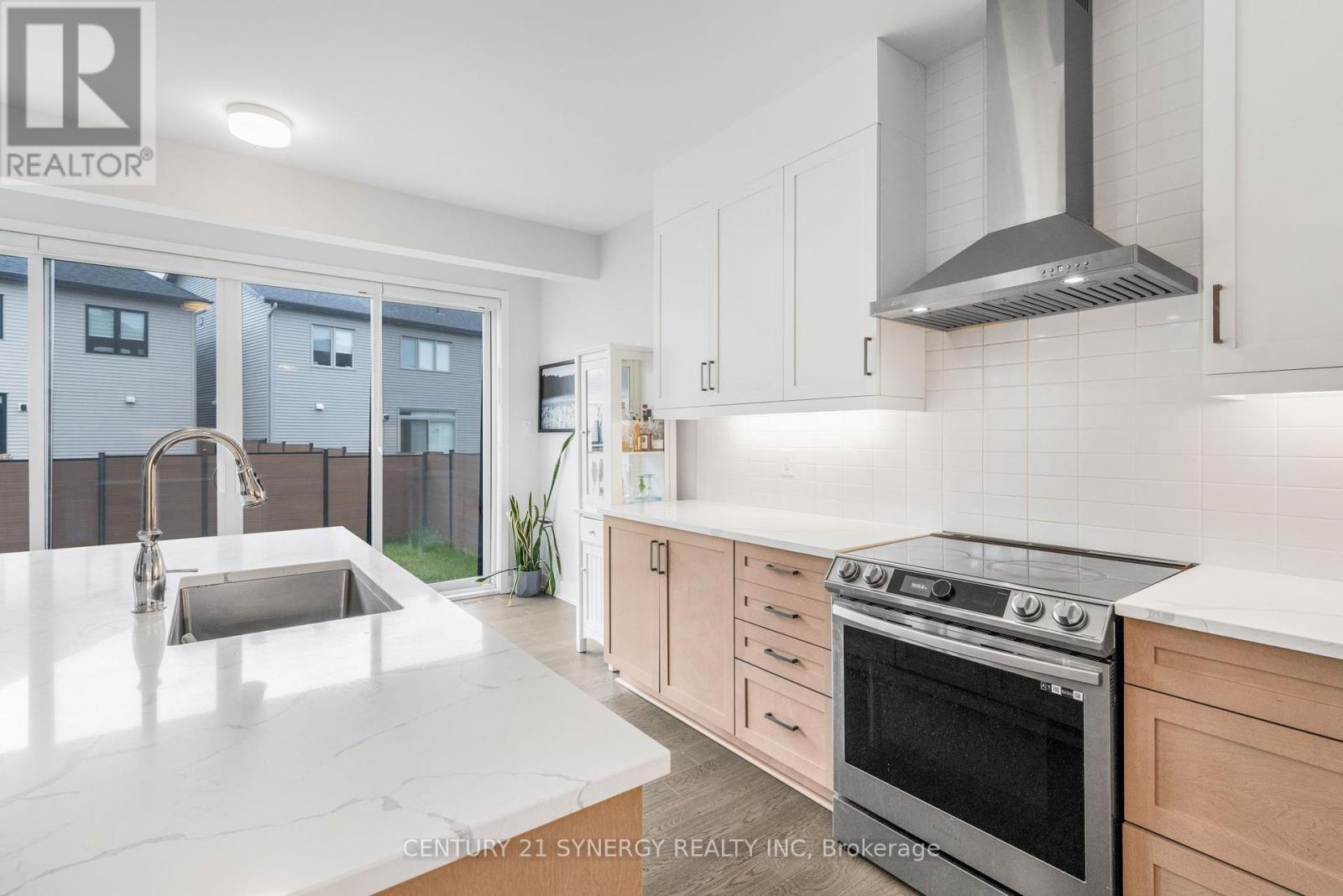 814 Crossgate Street, Ottawa, Ontario  K2J 7E3 - Photo 16 - X12380213