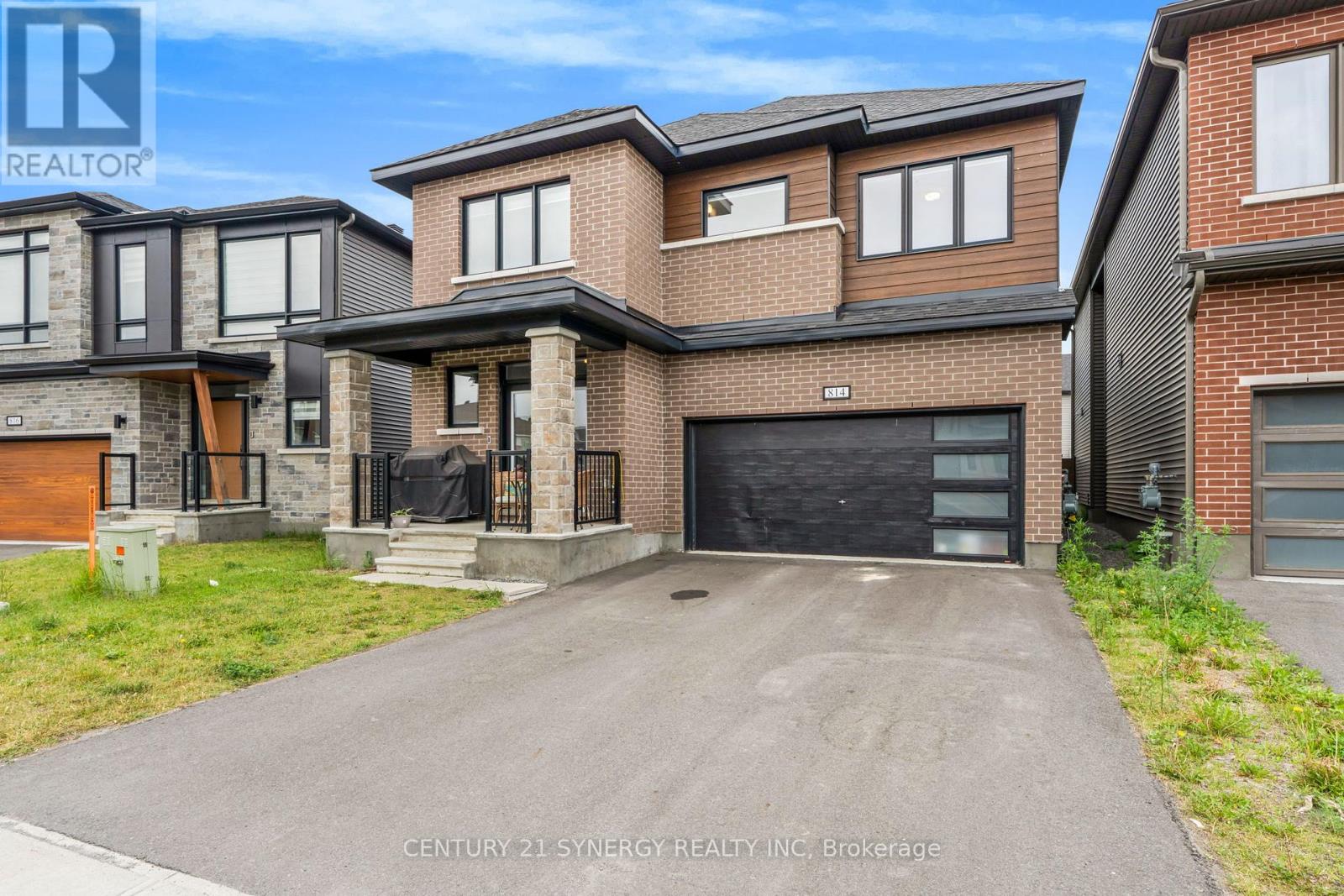 814 Crossgate Street, Ottawa, Ontario  K2J 7E3 - Photo 2 - X12380213