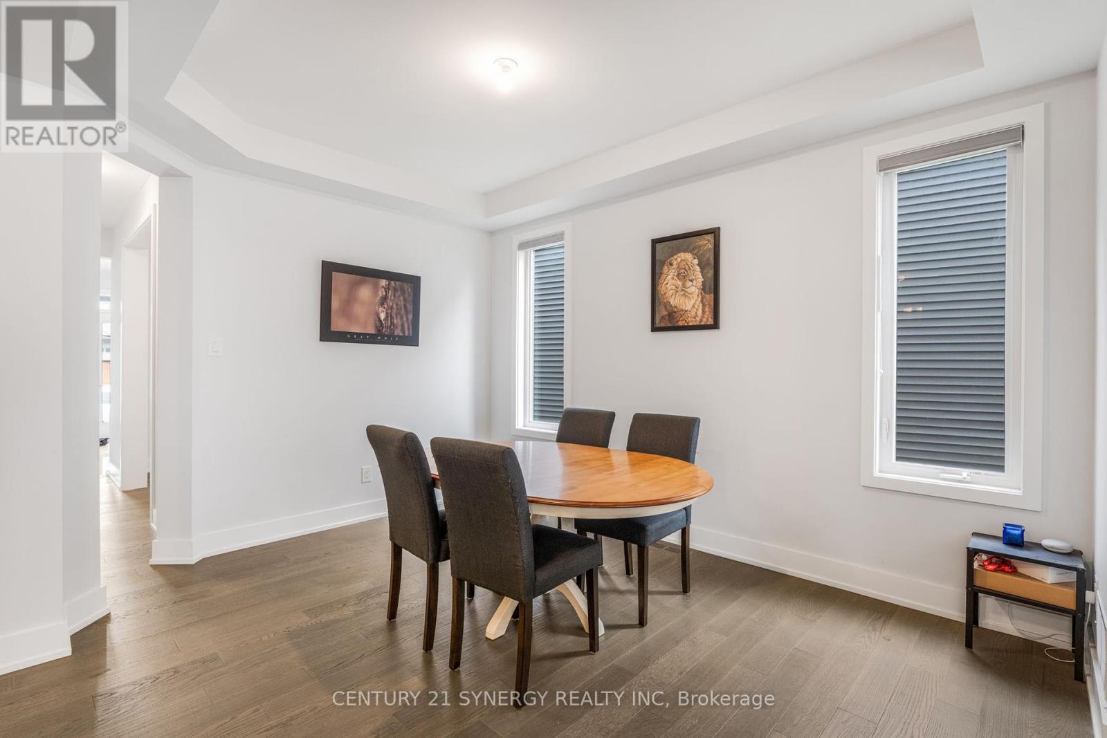 814 Crossgate Street, Ottawa, Ontario  K2J 7E3 - Photo 5 - X12380213
