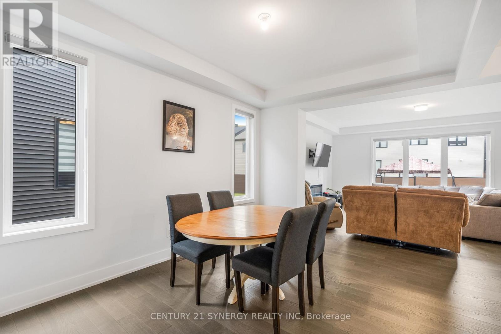 814 Crossgate Street, Ottawa, Ontario  K2J 7E3 - Photo 6 - X12380213