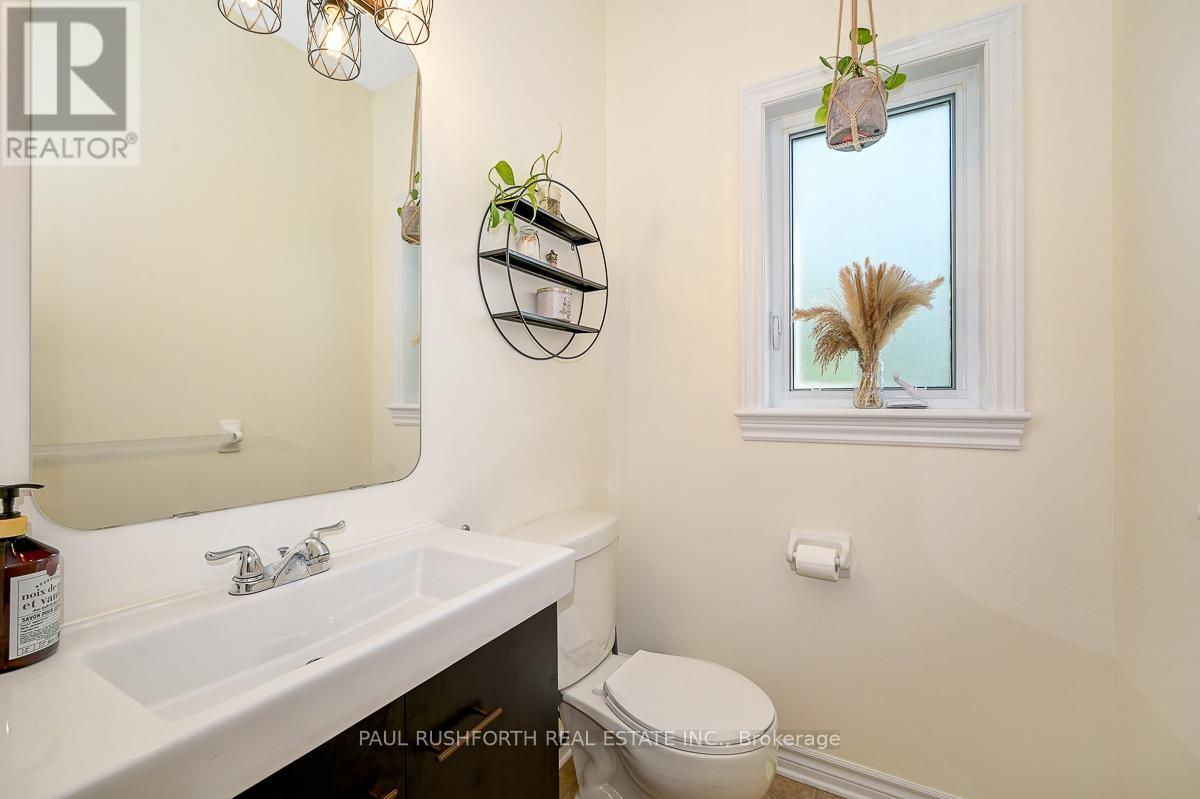 843 Long Point Circle, Ottawa, Ontario  K1T 4G1 - Photo 16 - X12380253