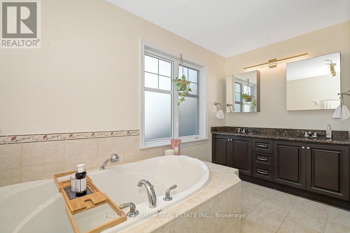 843 Long Point Circle, Ottawa, Ontario  K1T 4G1 - Photo 20 - X12380253