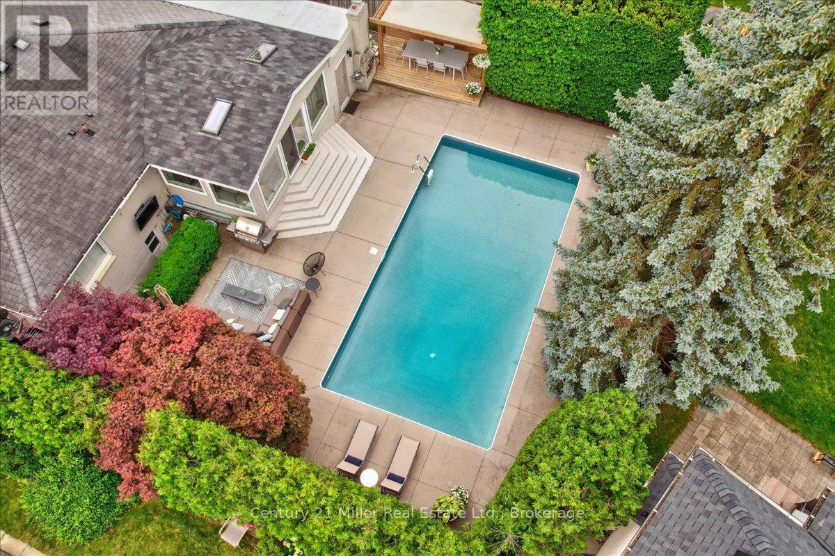 1129 Shaw Street, Oakville, Ontario  L6L 2S1 - Photo 40 - W12380272