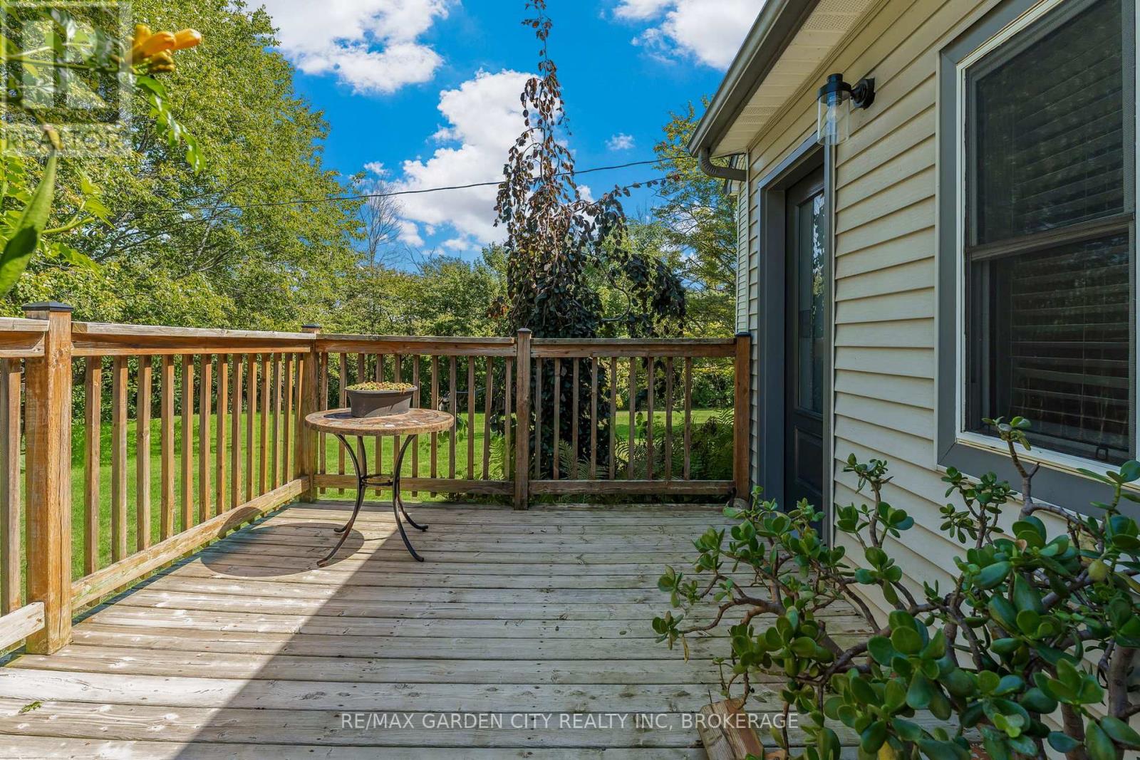 444 Webber Road, Pelham, Ontario  L3B 5N8 - Photo 5 - X12380242