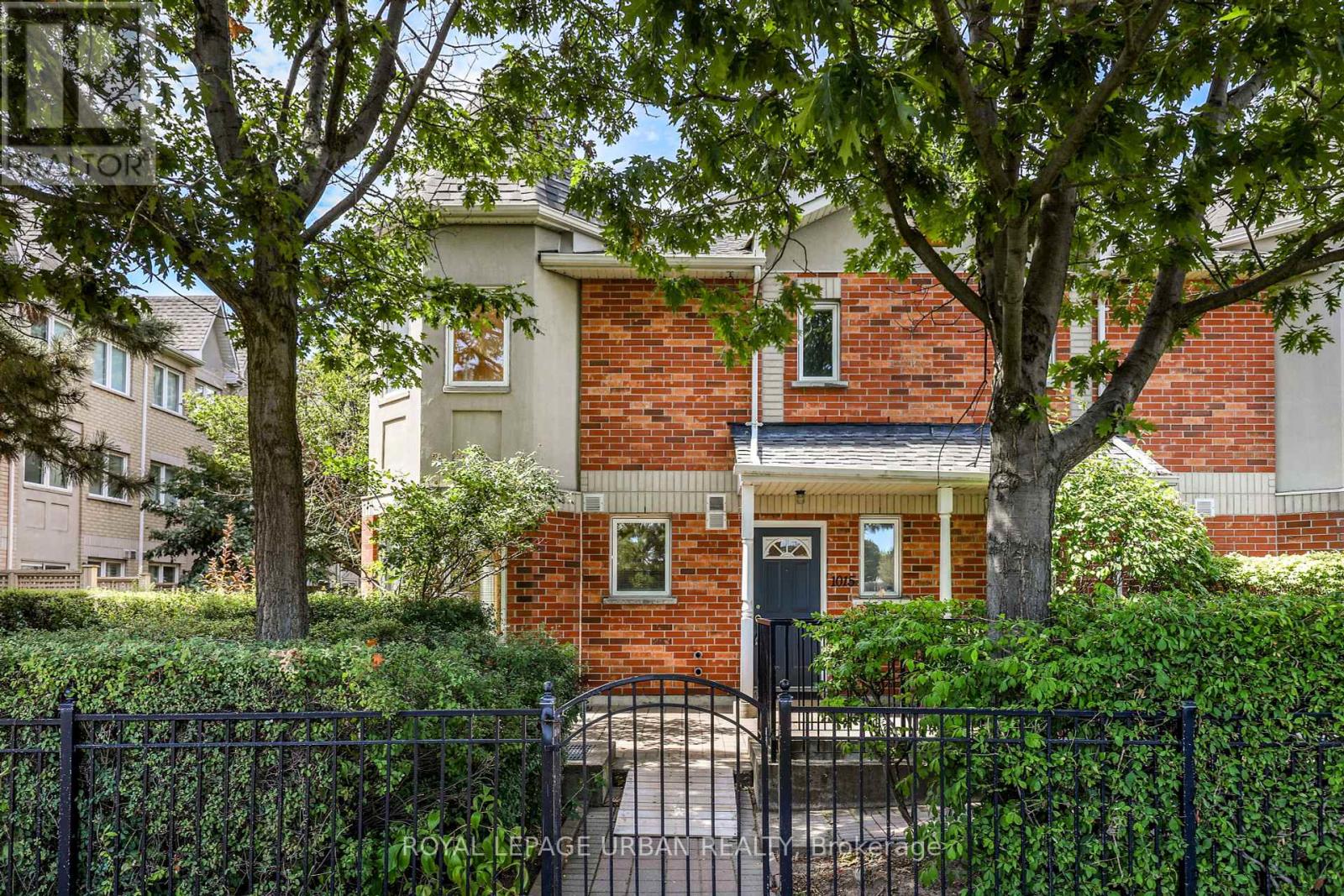 1015 - 28 ROSEBANK DRIVE, Toronto, Ontario