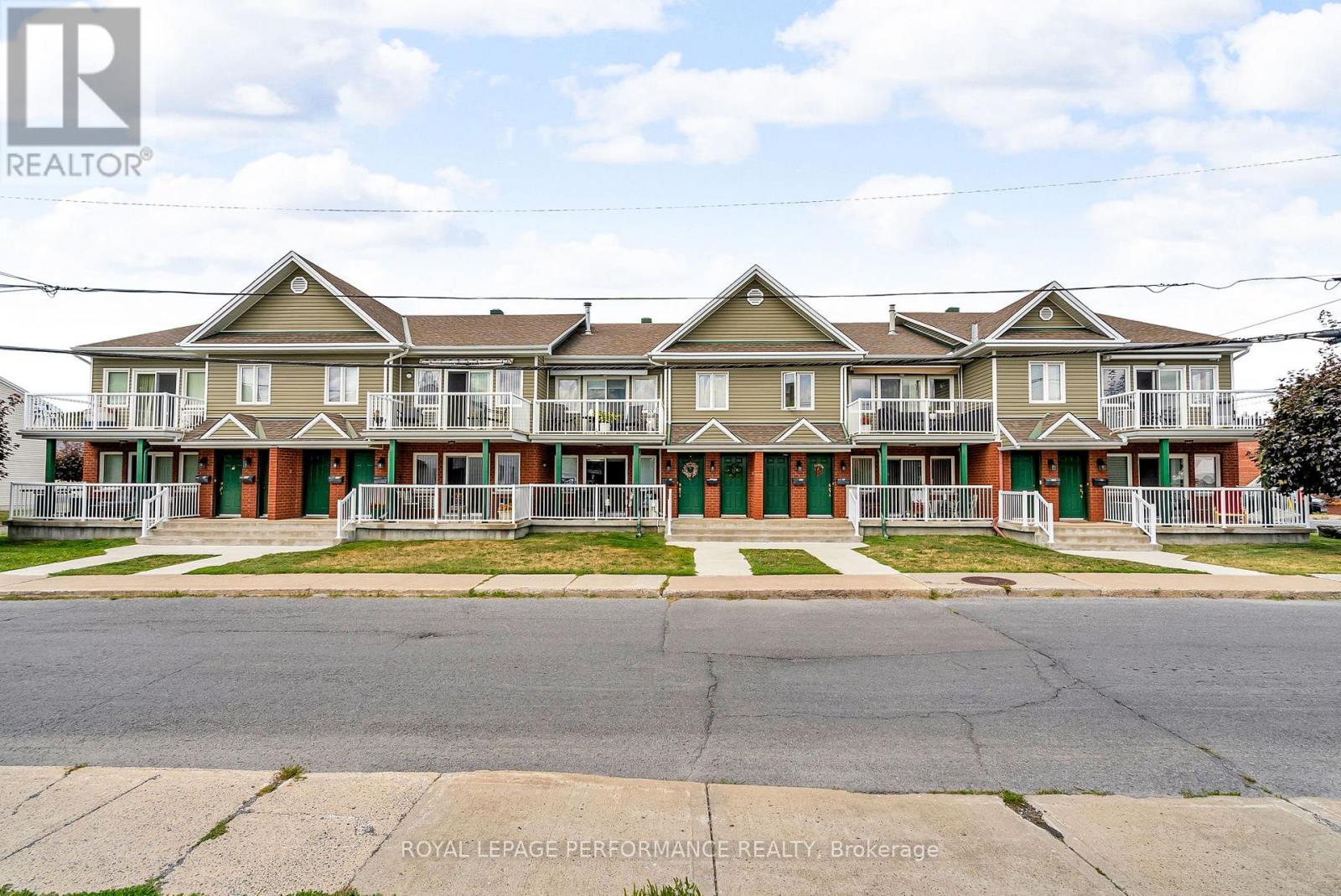 3 - 15 First Street W, Cornwall, Ontario  K6J 1B8 - Photo 2 - X12380260