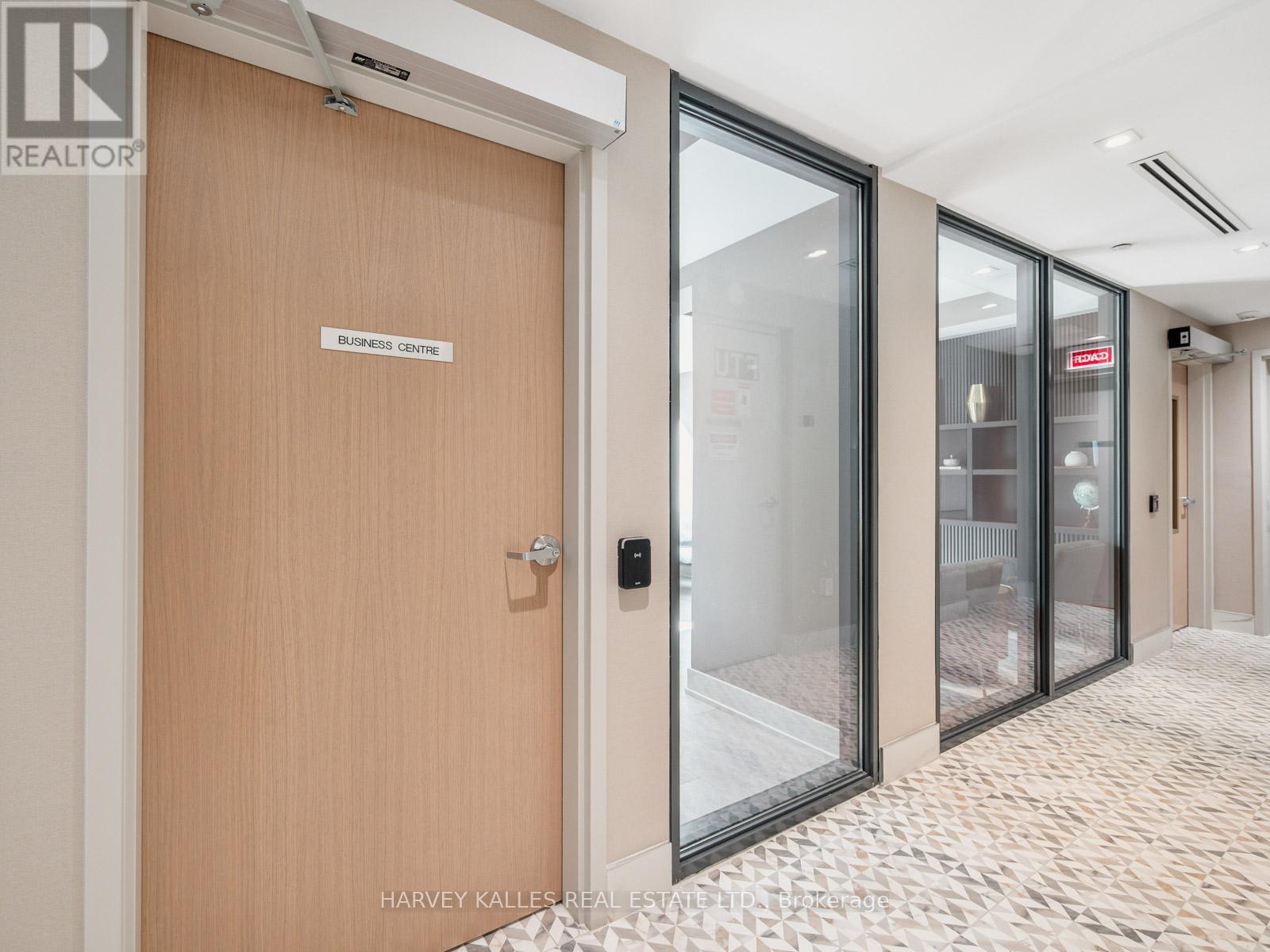 410 - 8 Manor Road W, Toronto, Ontario  M4S 2A5 - Photo 22 - C12379916