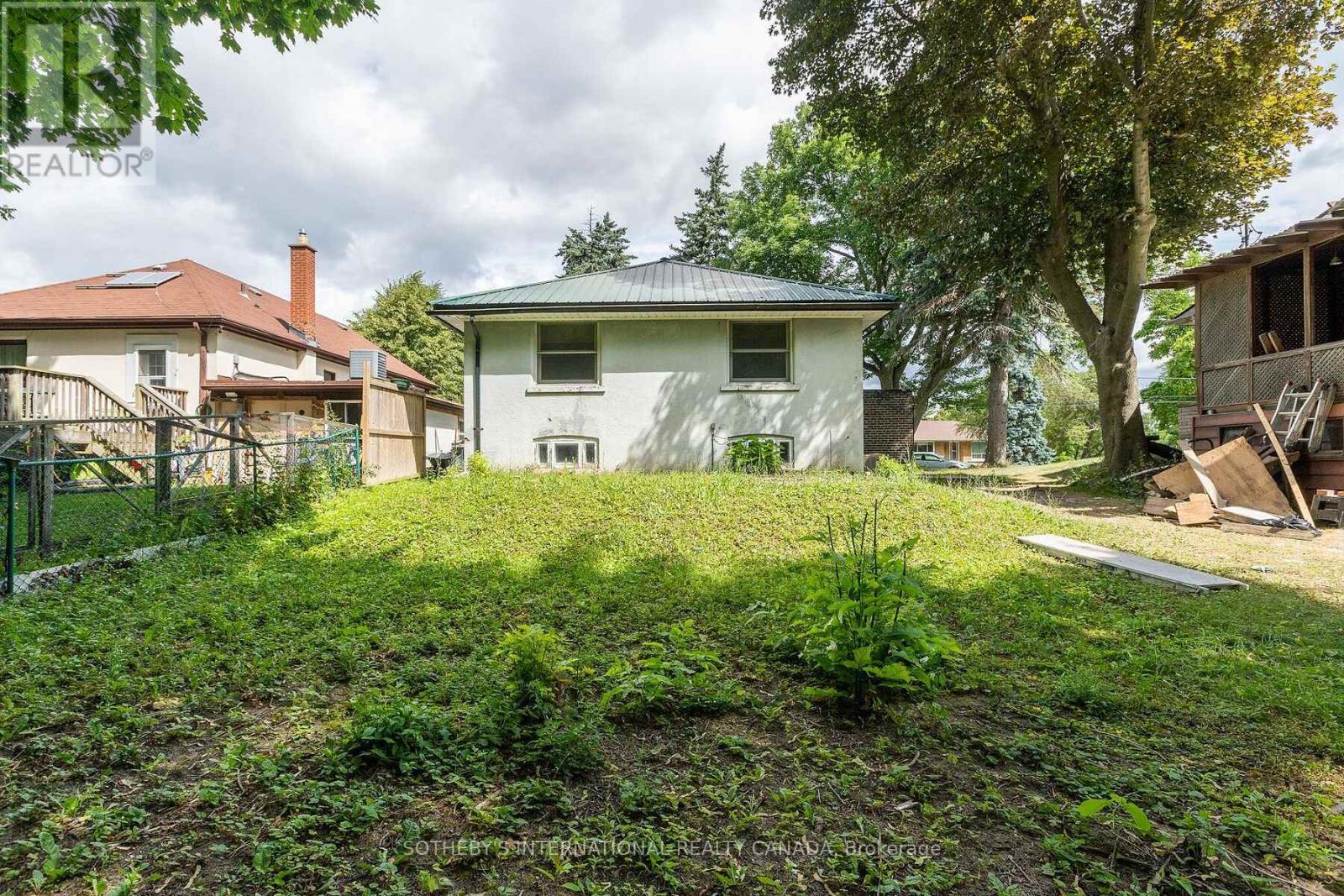 17 Ayre Point Road, Toronto, Ontario  M1M 1G4 - Photo 32 - E12379969
