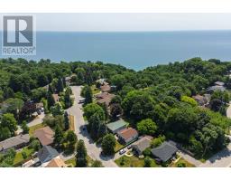 17 AYRE POINT ROAD, Toronto, Ontario
