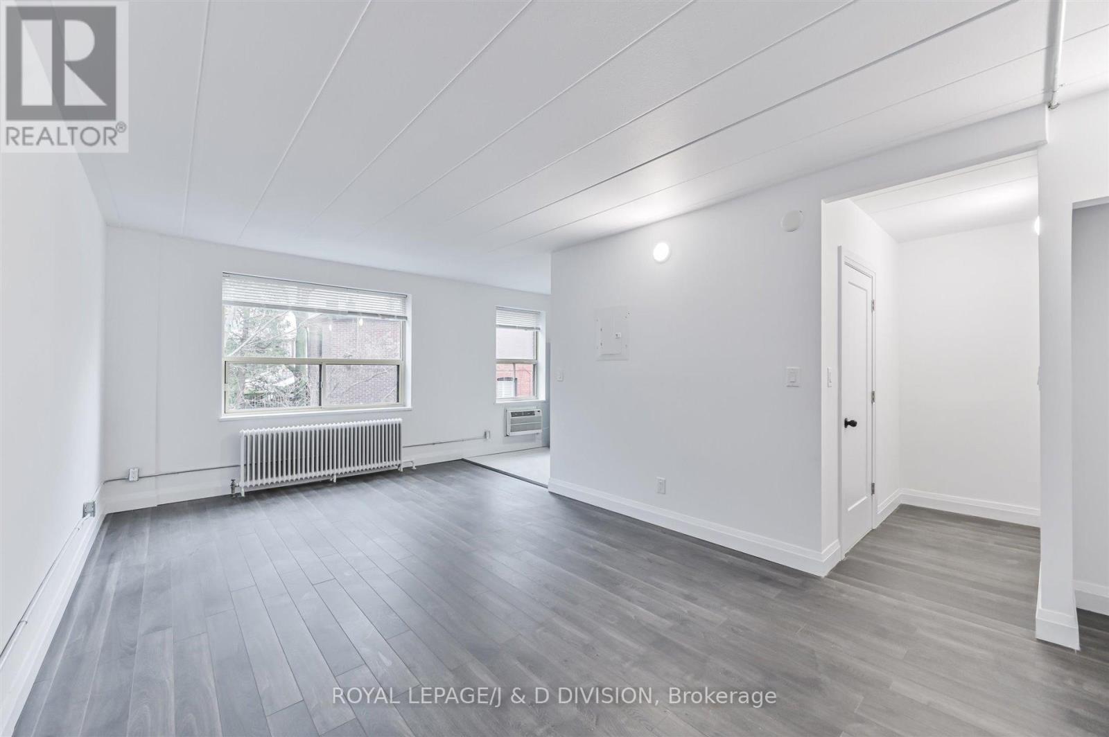 103 - 325 Sammon Avenue, Toronto, Ontario  M4J 2A1 - Photo 5 - E12380099