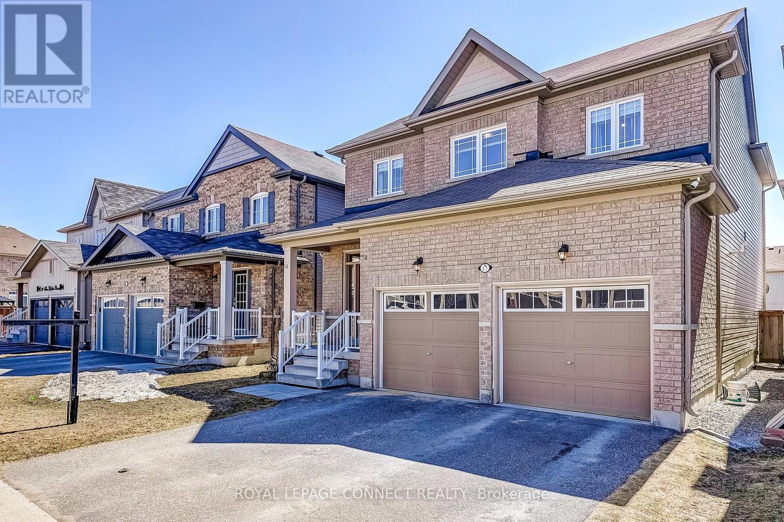 17 Don Hadden Crescent, Brock (Sunderland), Ontario  L0C 1H0 - Photo 2 - N12379932