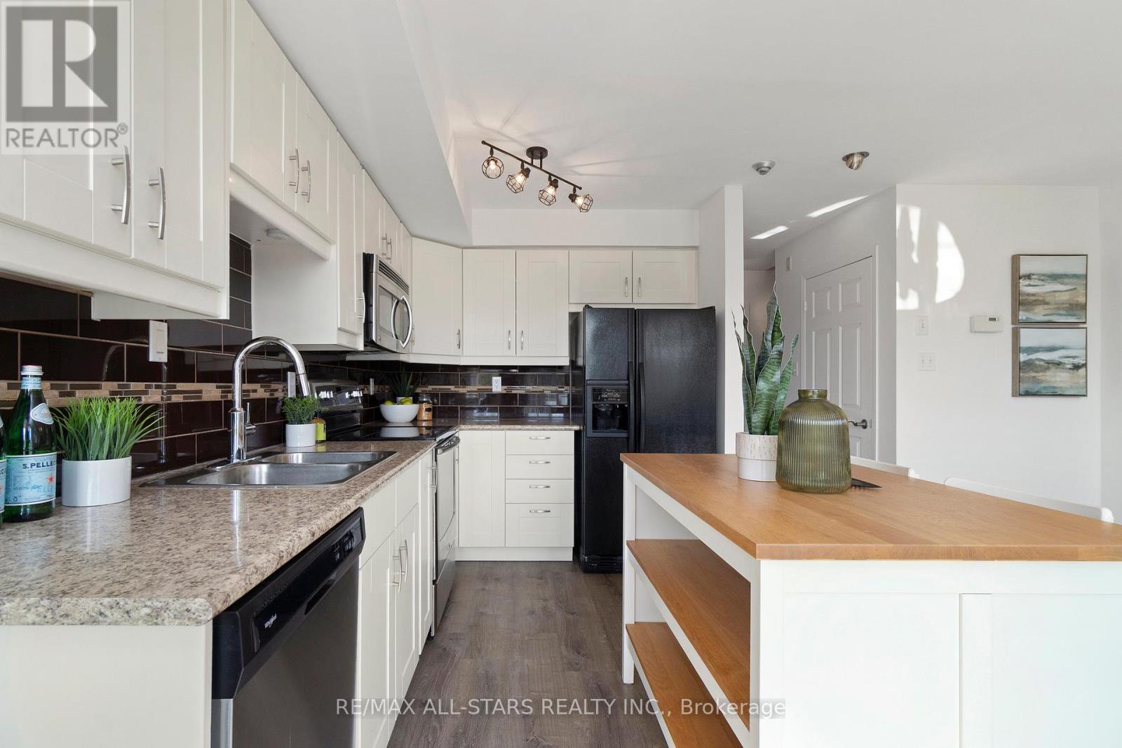 A204 - 15 Cornell Meadows Avenue, Markham, Ontario  L6B 1B6 - Photo 7 - N12379981