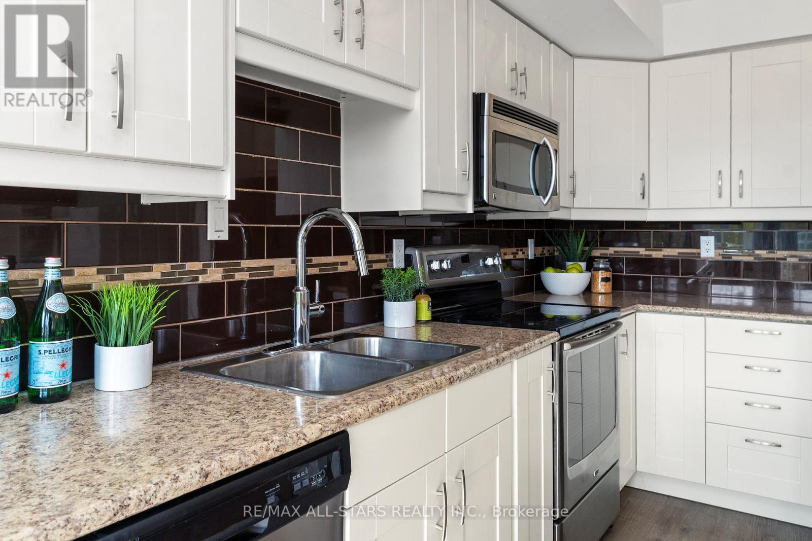 A204 - 15 Cornell Meadows Avenue, Markham, Ontario  L6B 1B6 - Photo 8 - N12379981