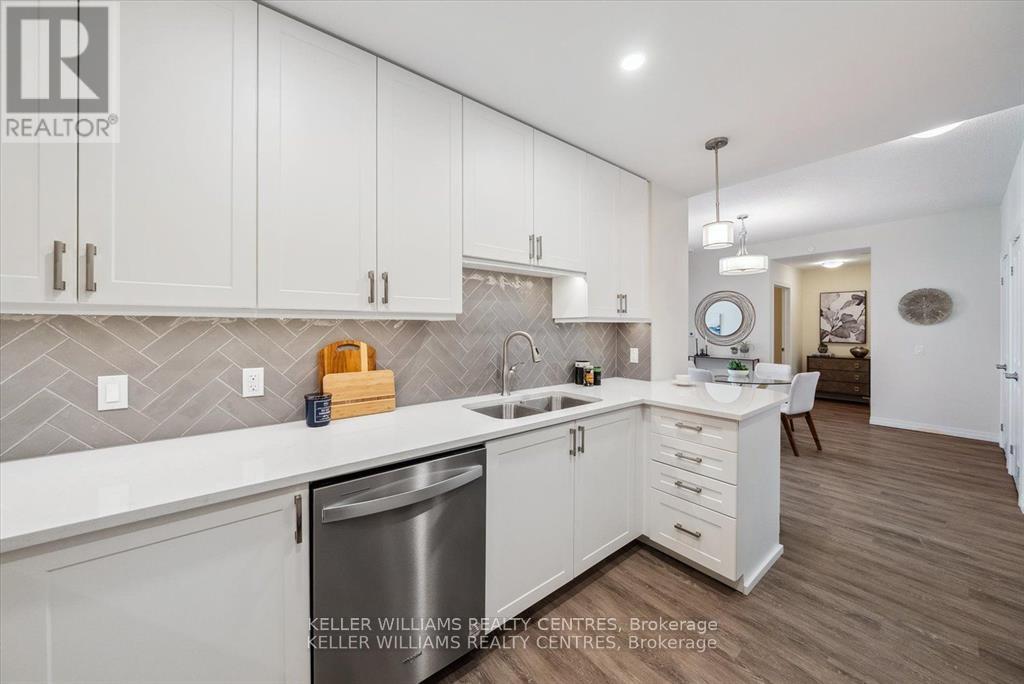 302 - 460 William Graham Drive, Aurora, Ontario  L4G 1X9 - Photo 11 - N12380027