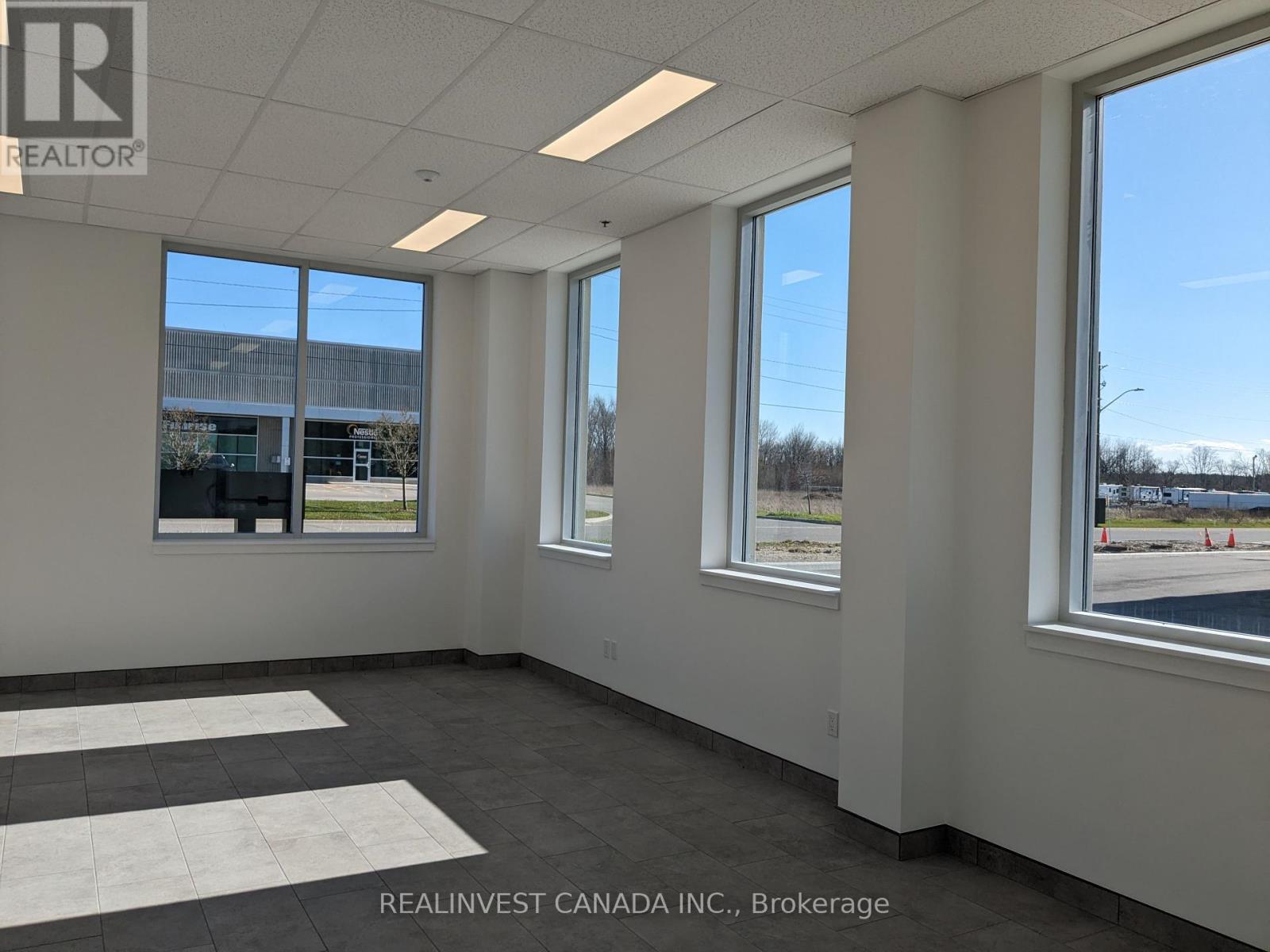 1 - 251 King Street, Barrie, Ontario  L4N 6B5 - Photo 6 - S12379952