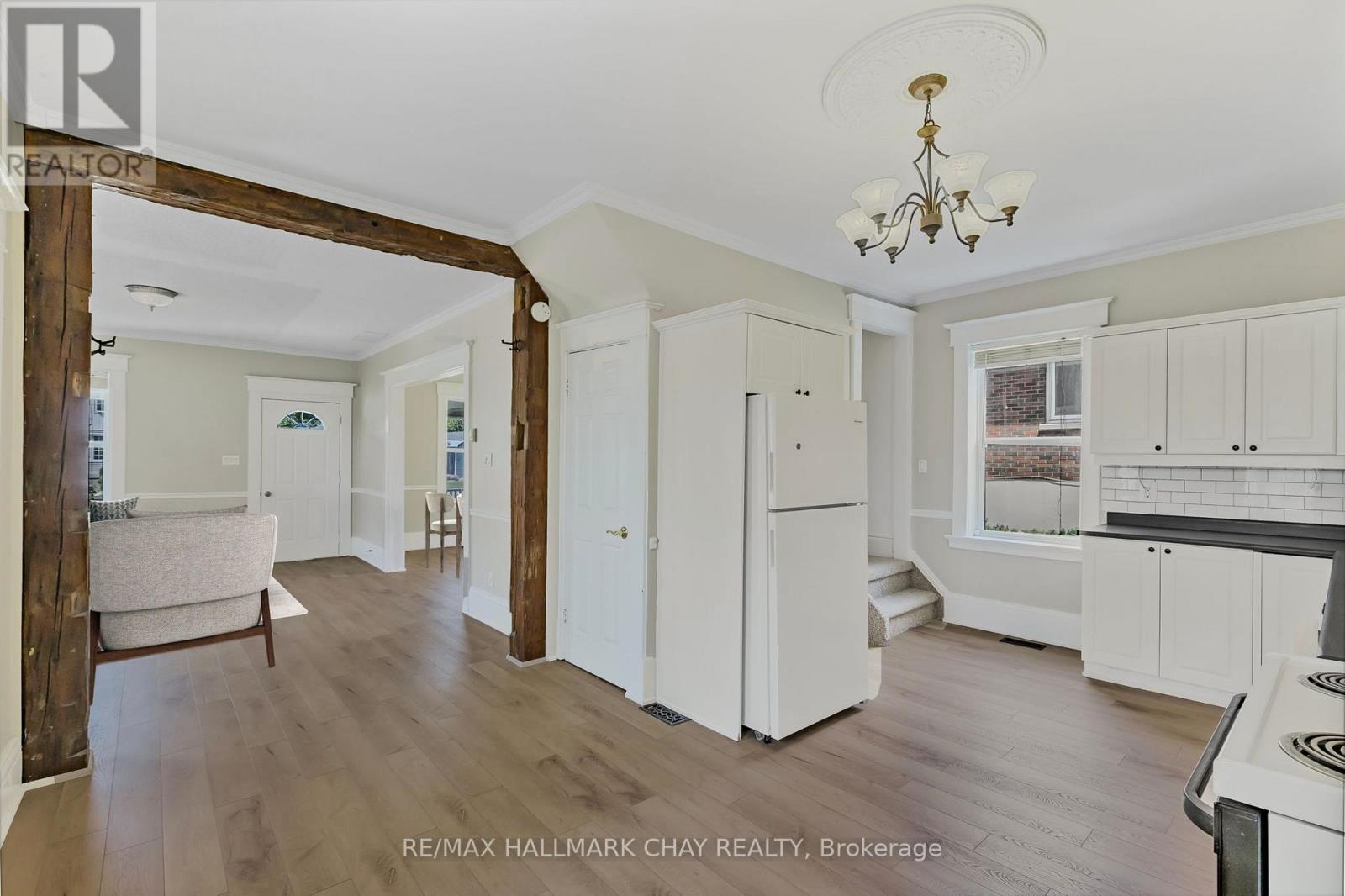 111 Penetang Street, Barrie, Ontario  L4M 1V7 - Photo 10 - S12380106