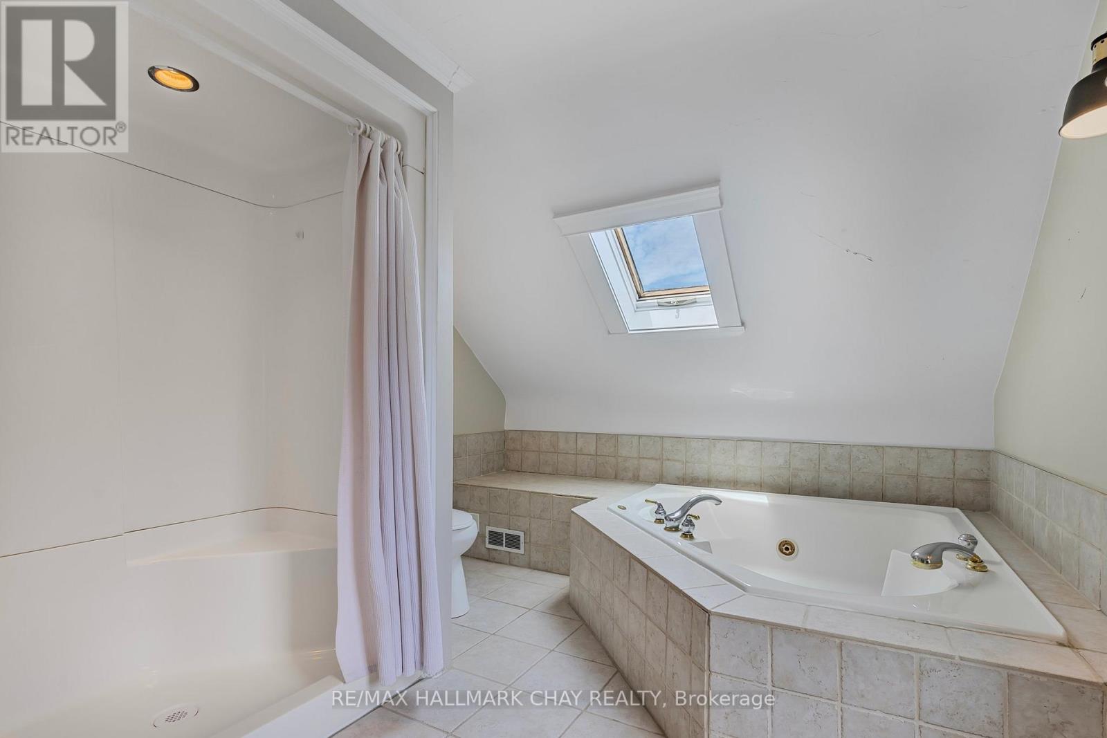 111 Penetang Street, Barrie, Ontario  L4M 1V7 - Photo 16 - S12380106