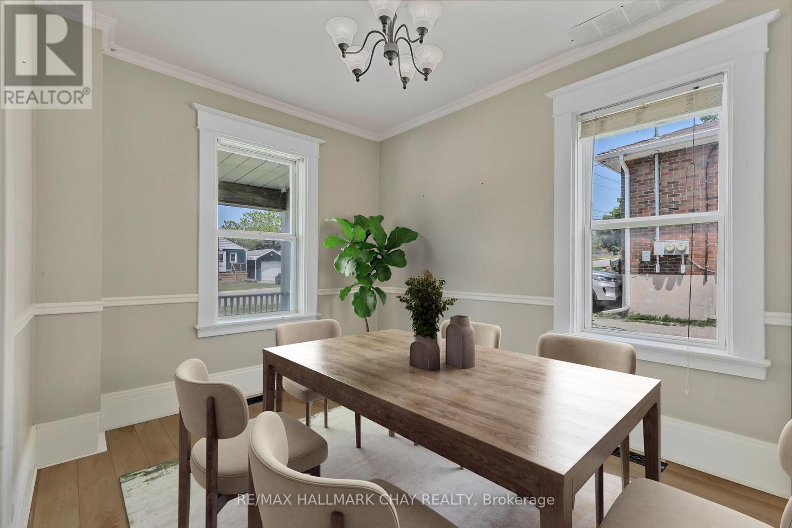 111 Penetang Street, Barrie, Ontario  L4M 1V7 - Photo 7 - S12380106