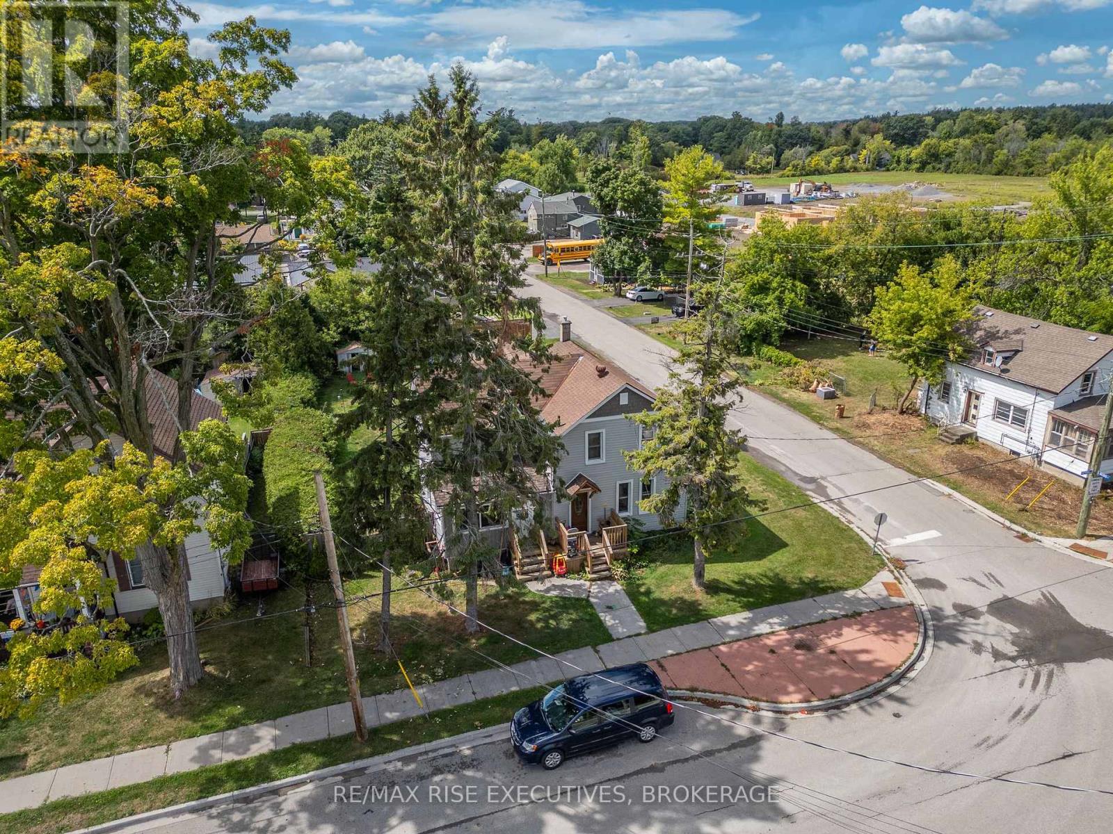 190 Victoria Avenue, Gananoque, Ontario  K7G 2S1 - Photo 15 - X12377830