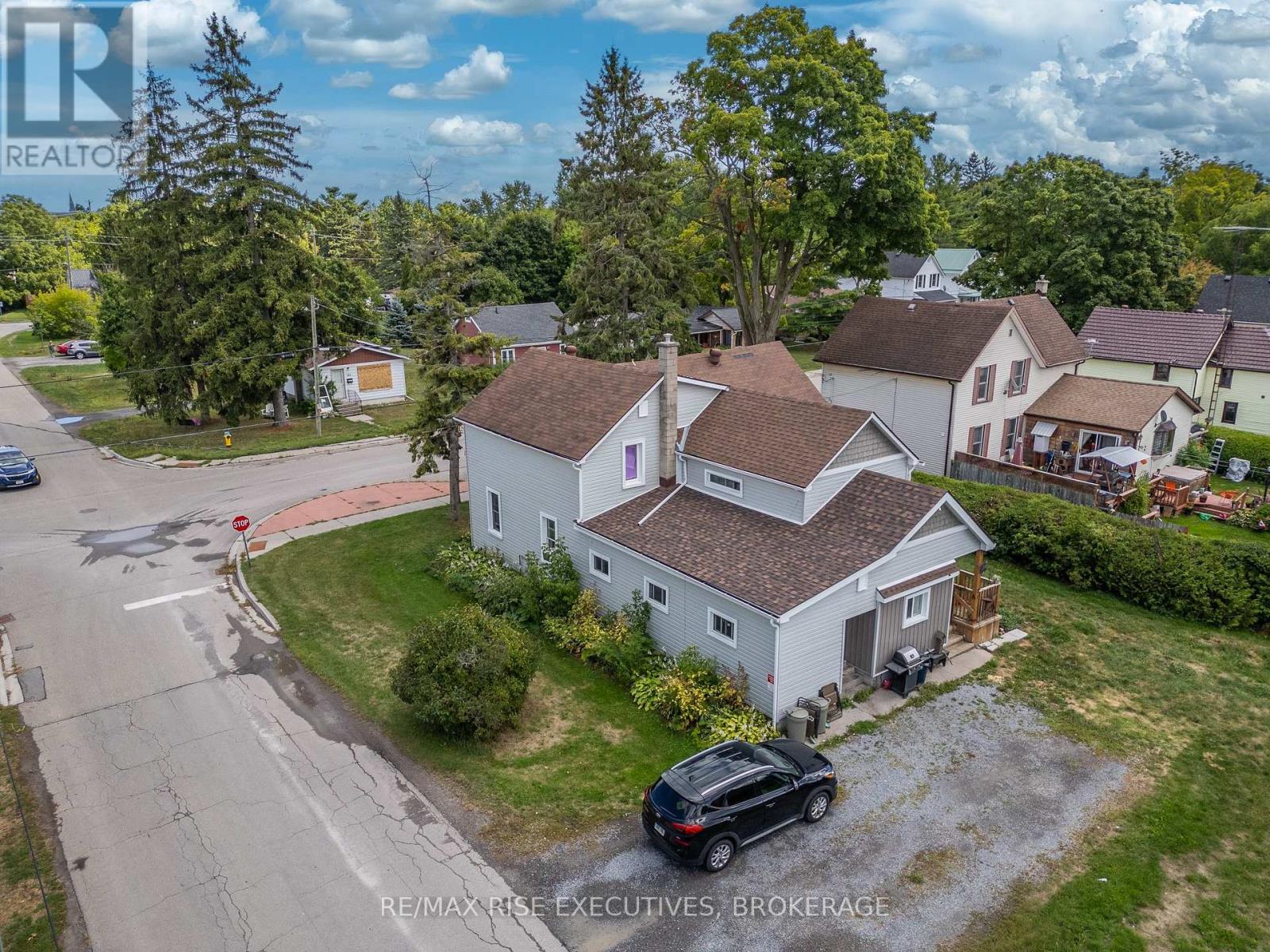 190 Victoria Avenue, Gananoque, Ontario  K7G 2S1 - Photo 20 - X12377830