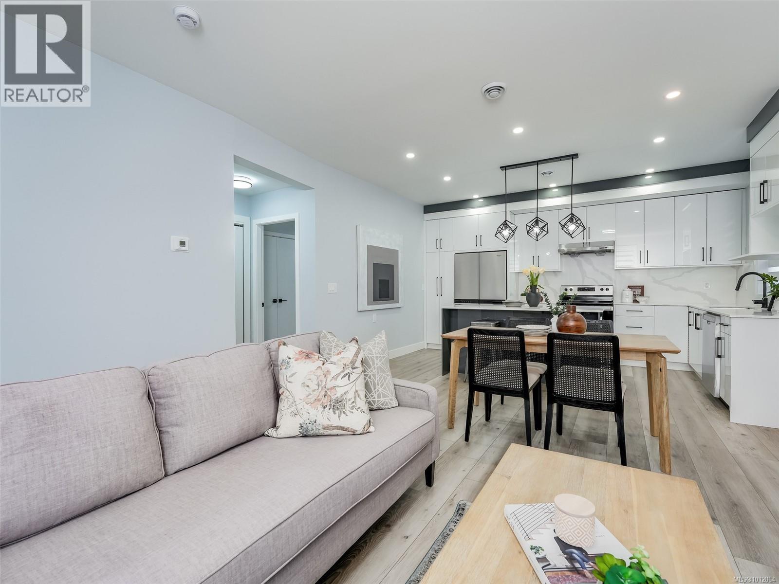 5 1171 Stelly's Cross Rd, Central Saanich, British Columbia  V8M 1H4 - Photo 4 - 1012864