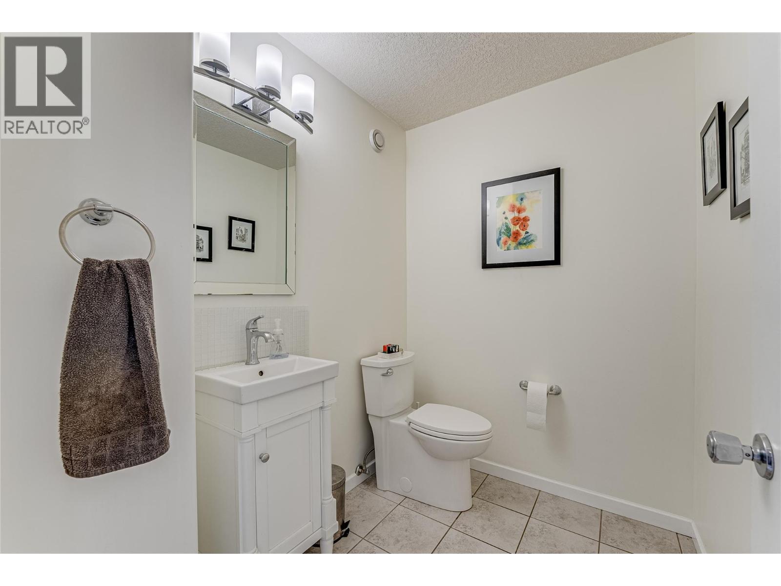 274 Country Estate Place, Vernon, British Columbia  V1B 2V3 - Photo 17 - 10356895