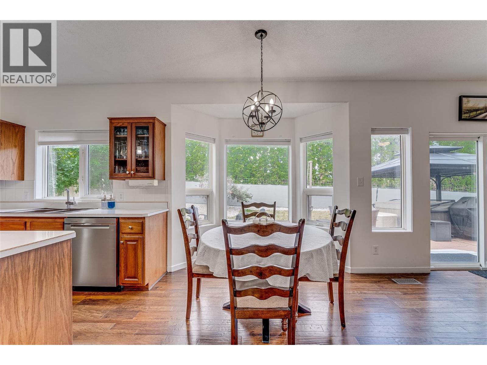 274 Country Estate Place, Vernon, British Columbia  V1B 2V3 - Photo 10 - 10356895