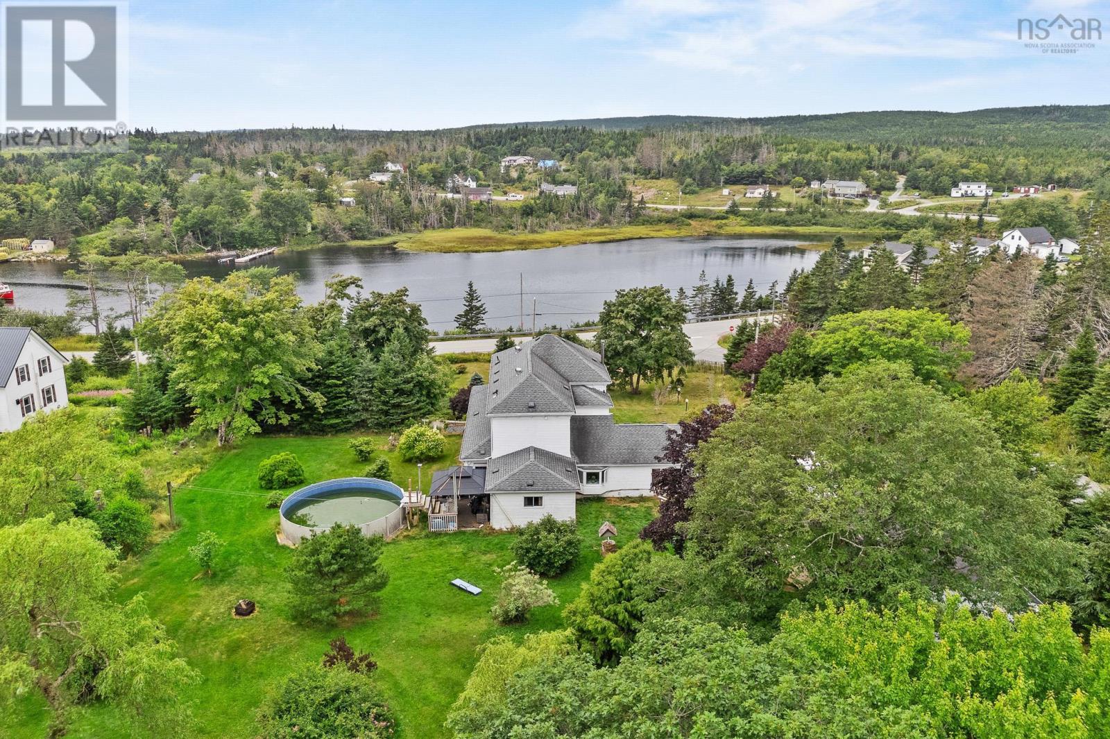 Property at 8 Dufferin Mines Road image 3