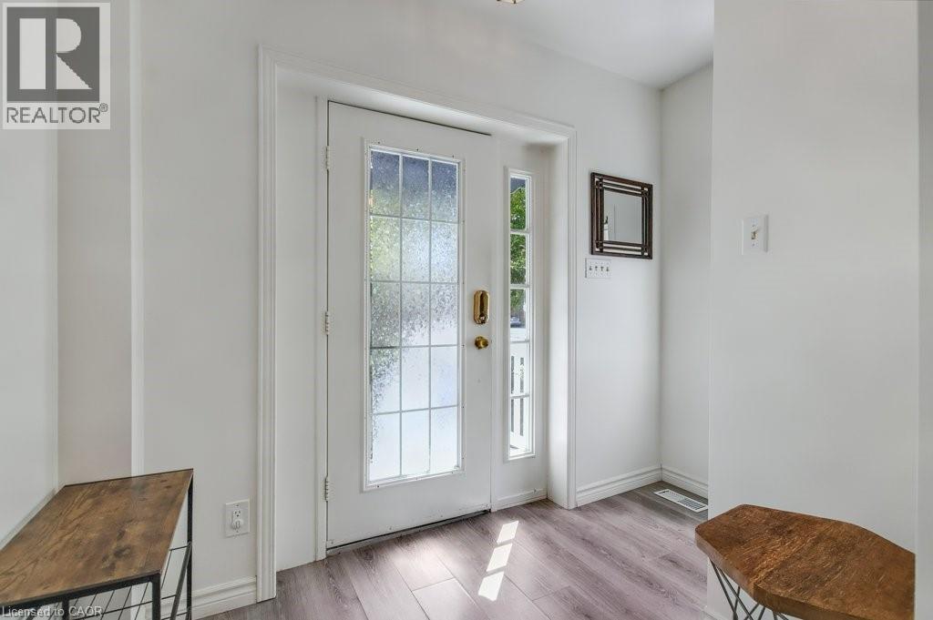 56 John Street W, Waterloo, Ontario  N2L 1B4 - Photo 4 - 40766065