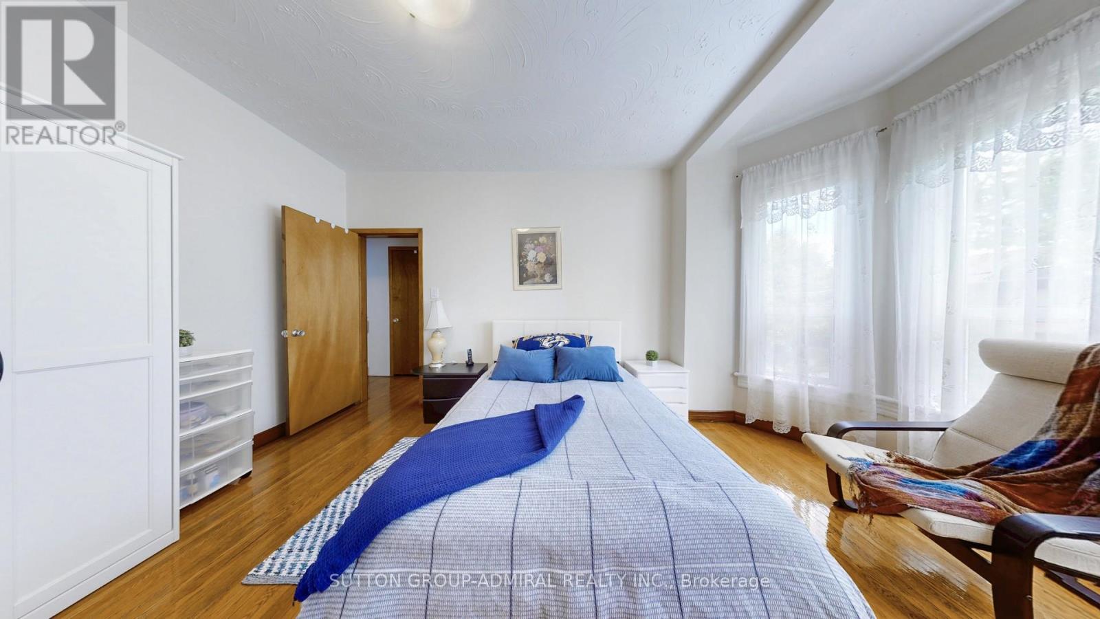 90 Westmoreland Avenue, Toronto, Ontario  M6H 2Z7 - Photo 22 - W12379918
