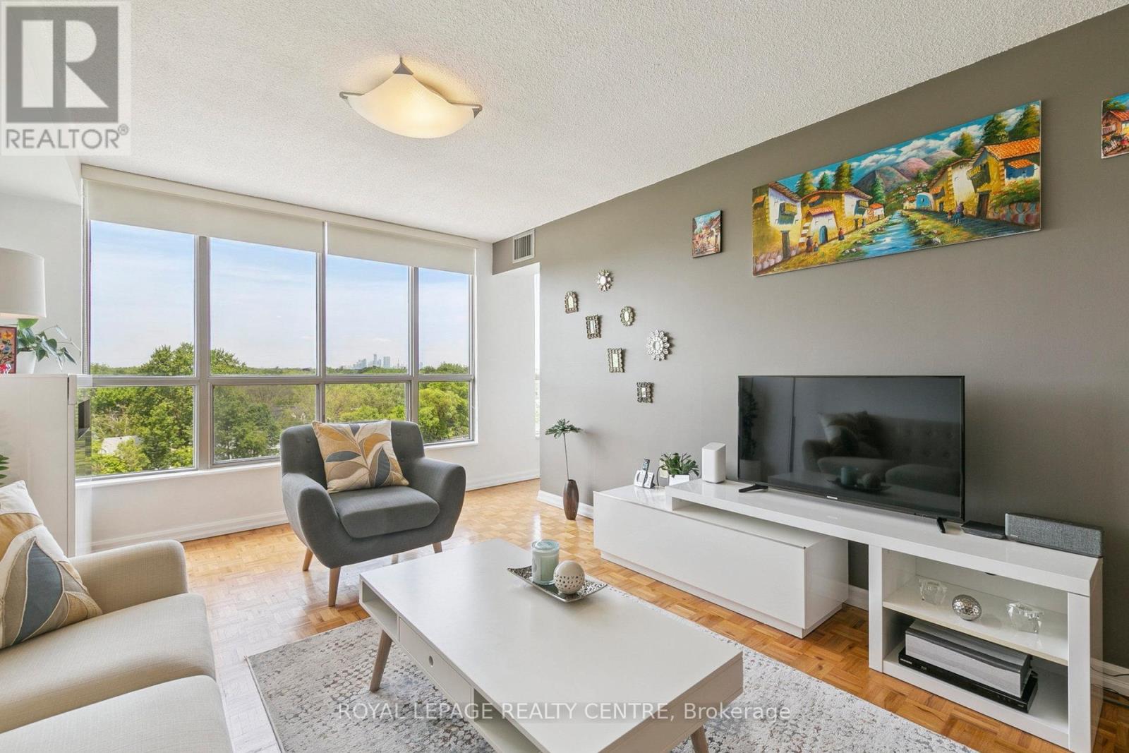 807 - 1110 Walden Circle, Mississauga, Ontario  L5J 4R3 - Photo 5 - W12379921