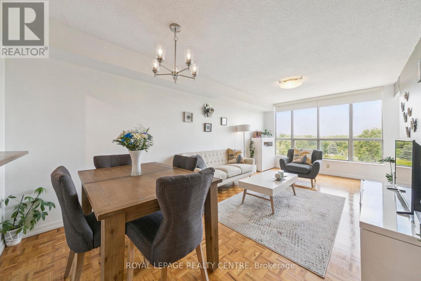 807 - 1110 Walden Circle, Mississauga, Ontario  L5J 4R3 - Photo 8 - W12379921