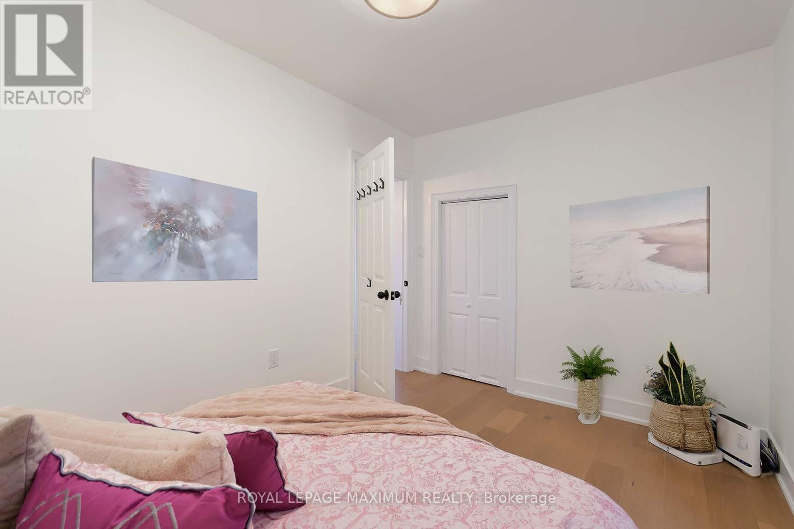 132 Wallace Avenue, Toronto, Ontario  M6H 1T5 - Photo 21 - W12379931