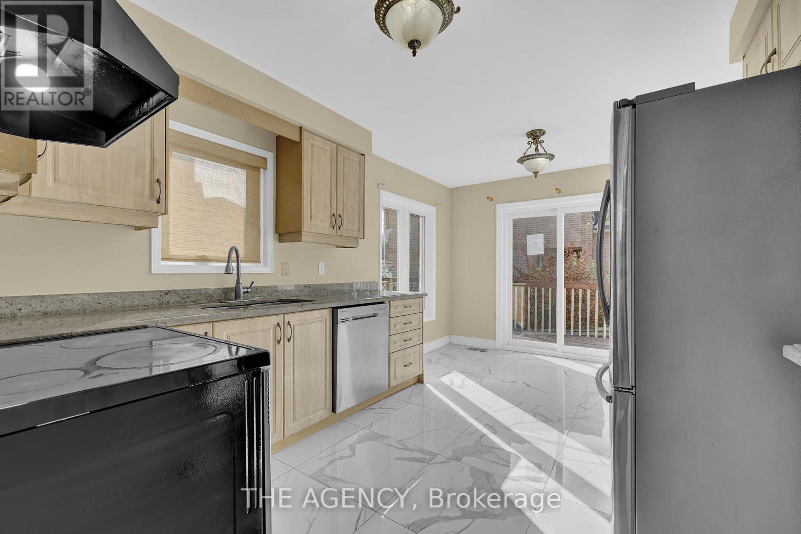 48 Zachary Drive, Brampton (Snelgrove), Ontario  L7A 1H7 - Photo 15 - W12379935