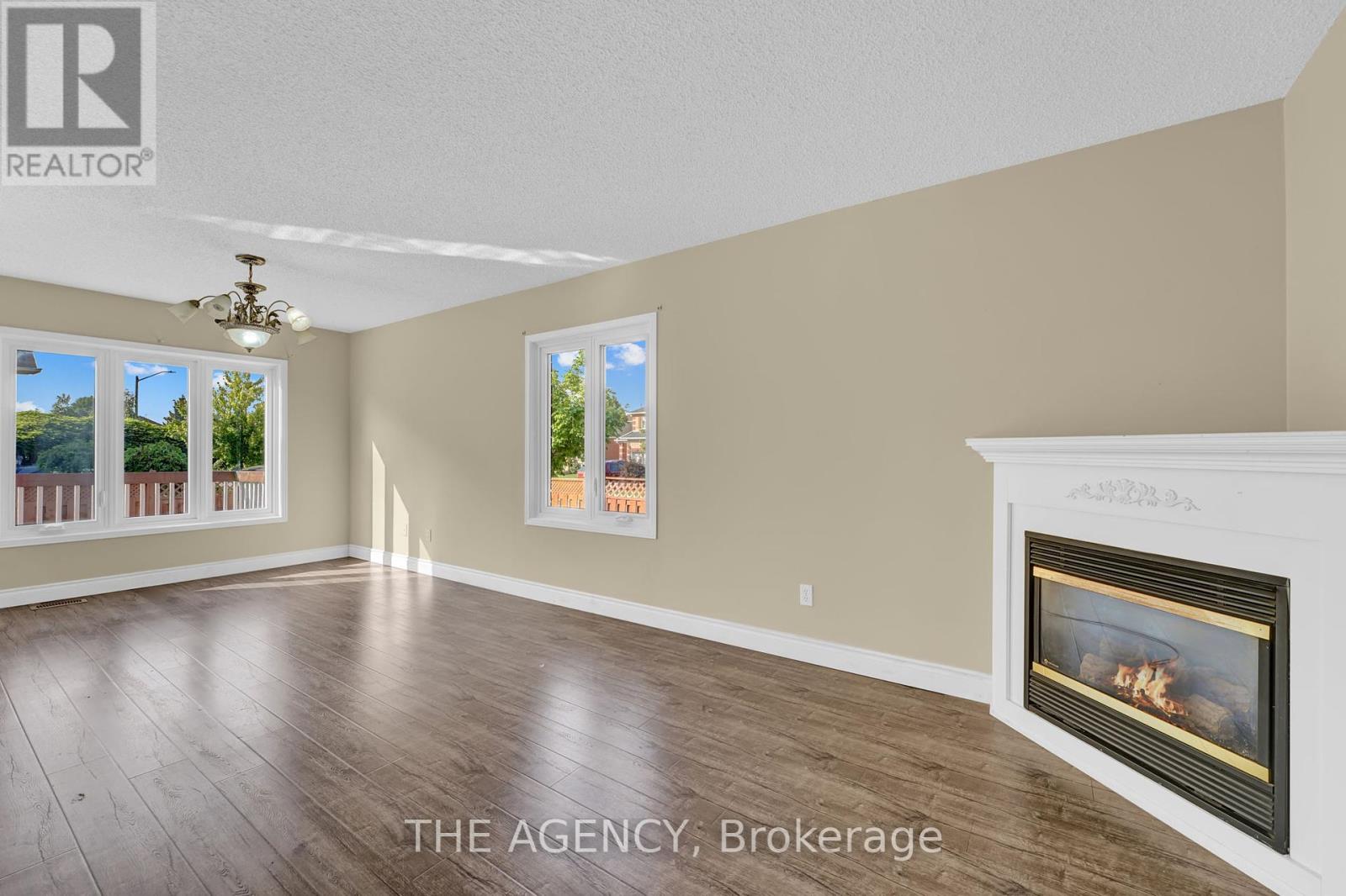 48 Zachary Drive, Brampton (Snelgrove), Ontario  L7A 1H7 - Photo 8 - W12379935
