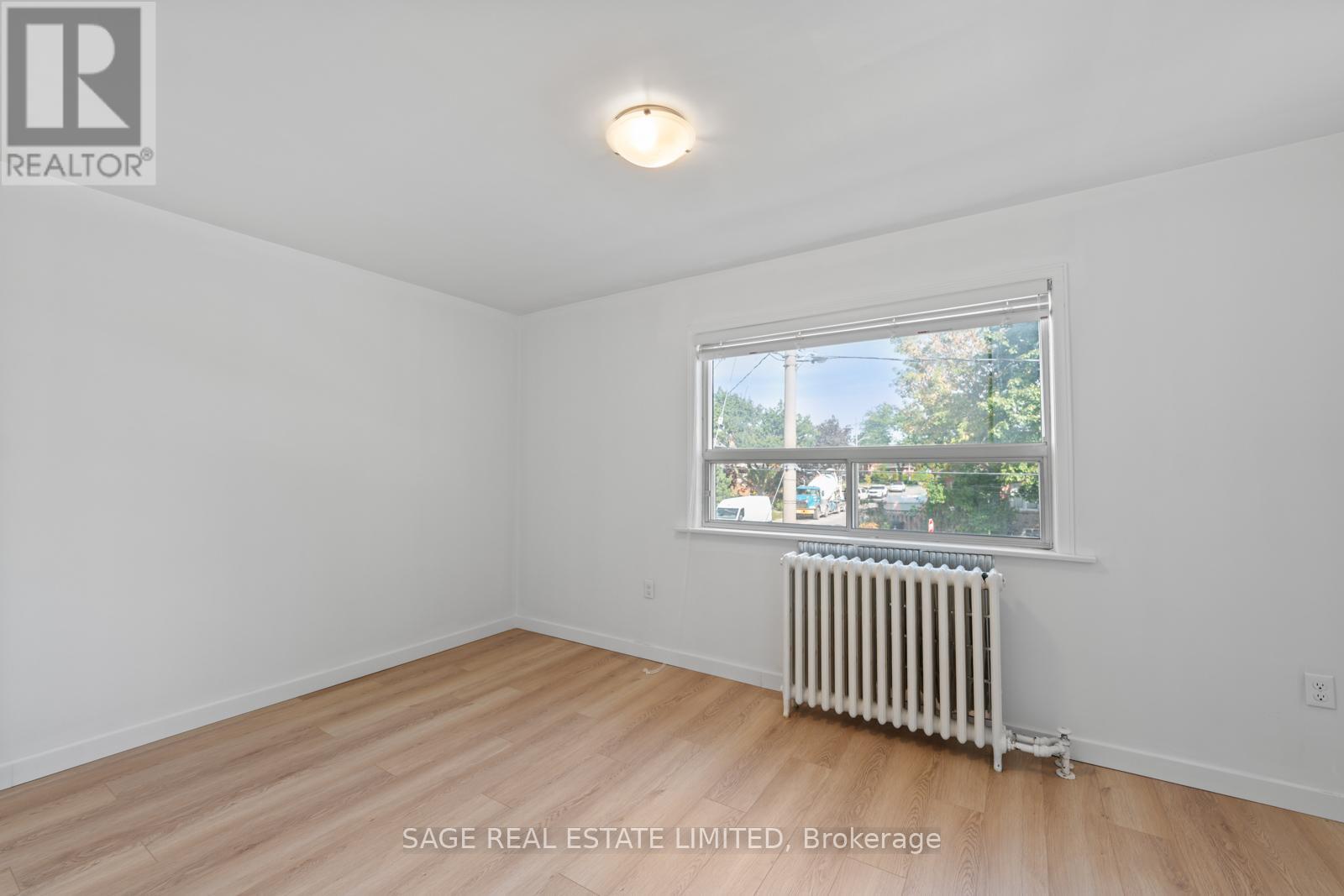 49 Bowie Avenue, Toronto, Ontario  M6E 2P2 - Photo 29 - W12380064