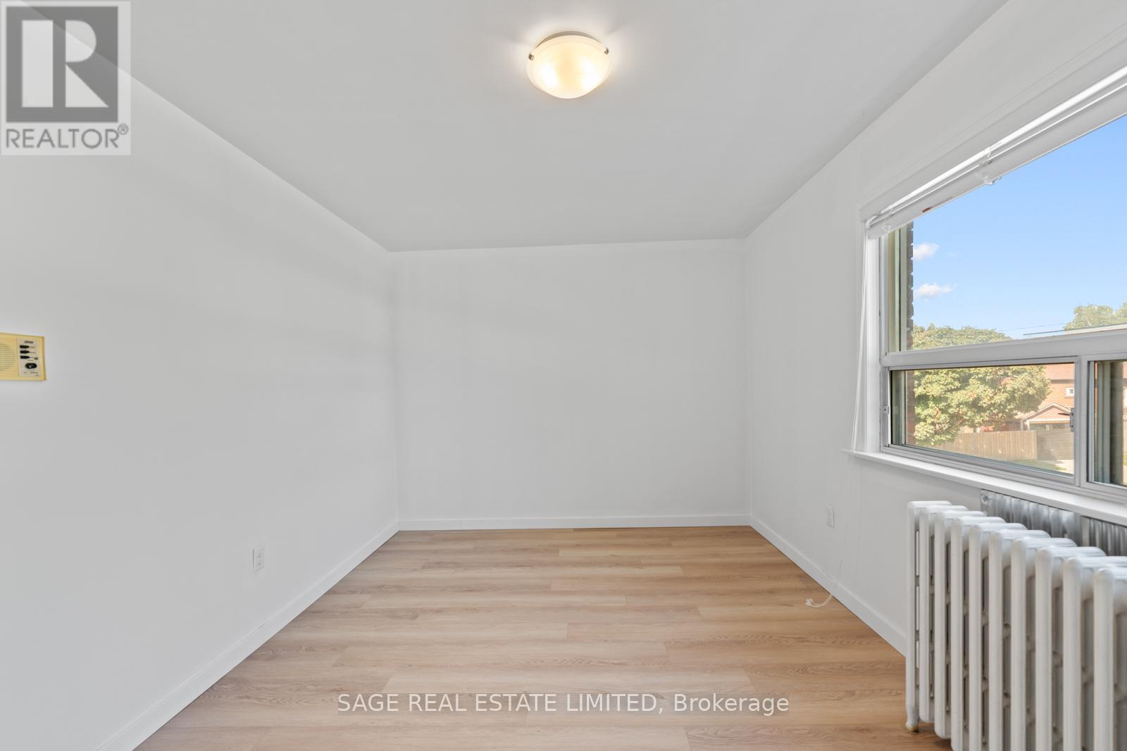 49 Bowie Avenue, Toronto, Ontario  M6E 2P2 - Photo 30 - W12380064