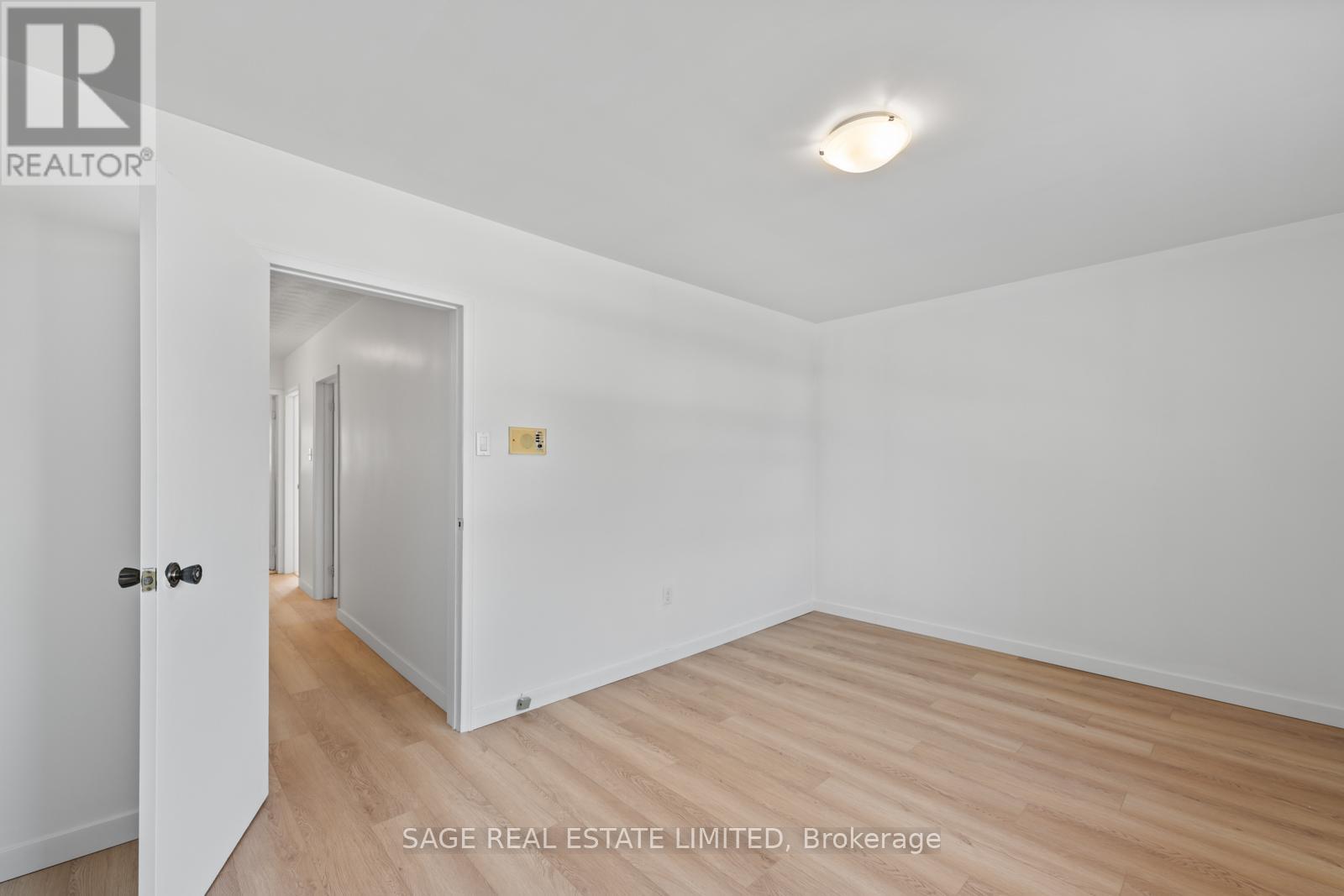 49 Bowie Avenue, Toronto, Ontario  M6E 2P2 - Photo 31 - W12380064