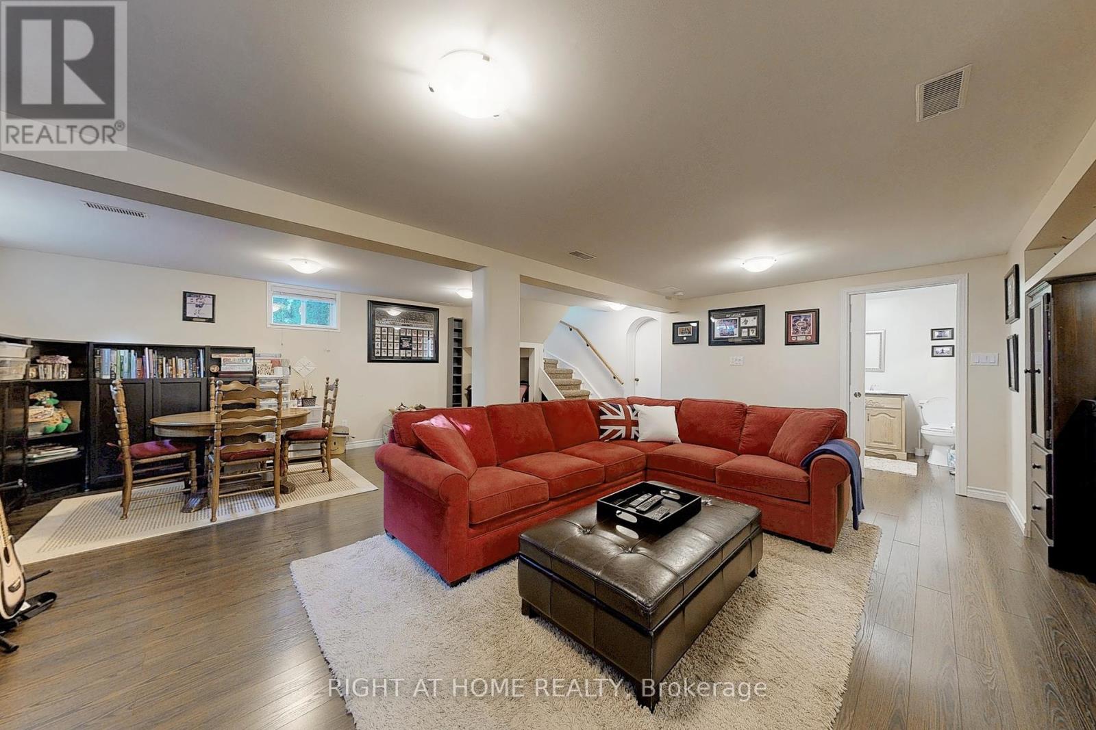 907 Fourth Street, Mississauga (Lakeview), Ontario  L5E 1J8 - Photo 21 - W12380075