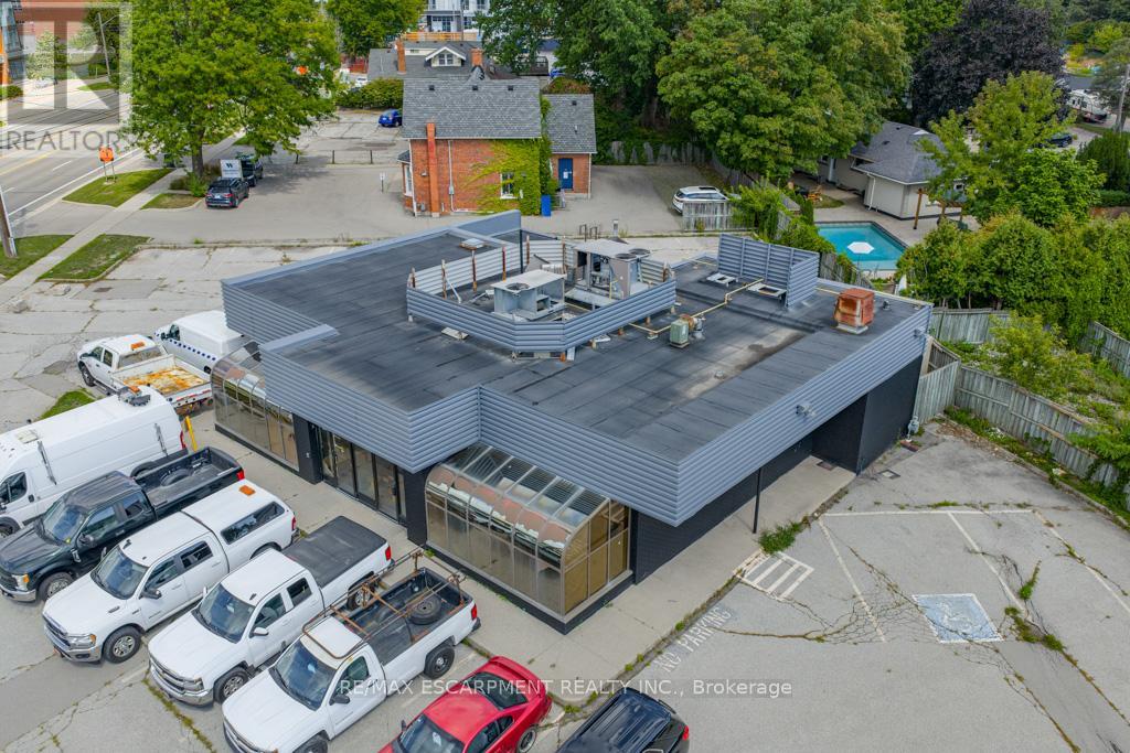 434 Plains Road E, Burlington (Lasalle), Ontario  L7T 2E1 - Photo 8 - W12380145
