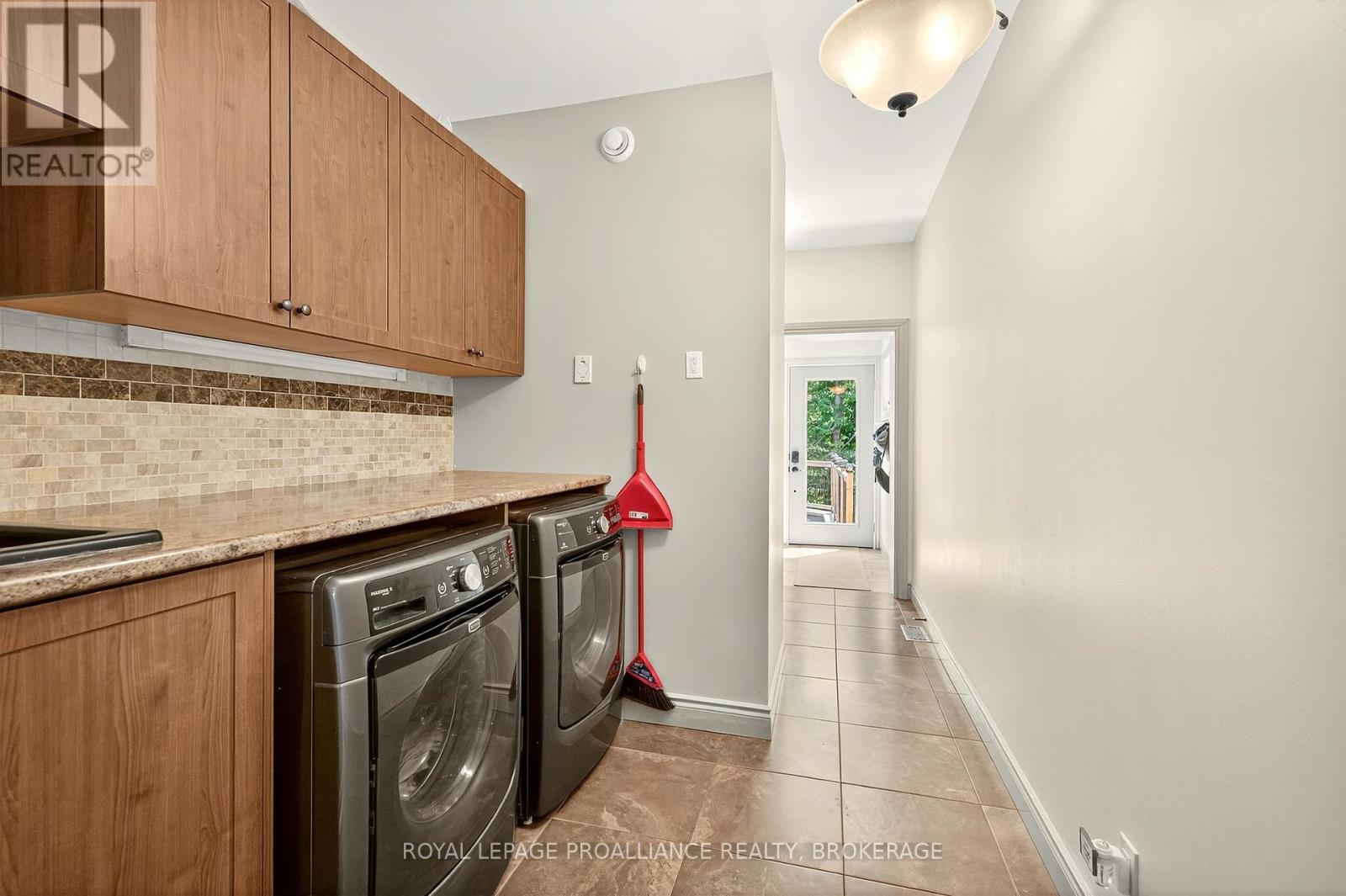 4671 Verona Sands Road, Frontenac, Ontario  K0H 2W0 - Photo 10 - X12380331