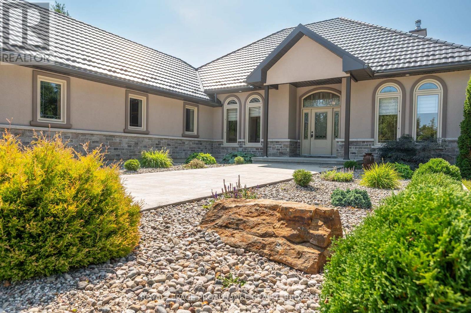 4671 Verona Sands Road, Frontenac, Ontario  K0H 2W0 - Photo 4 - X12380331