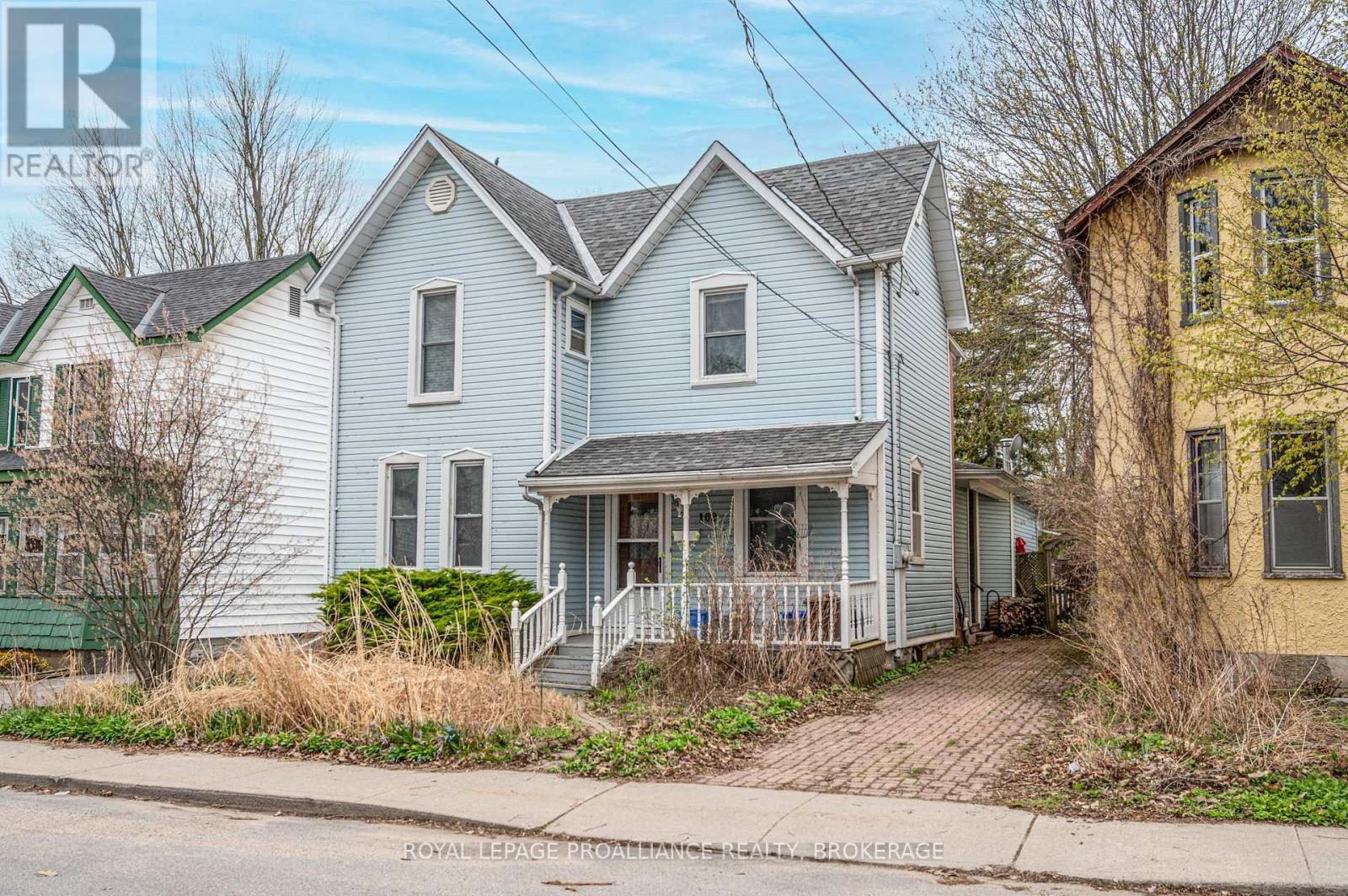 102 LIVINGSTON AVENUE, Kingston, Ontario