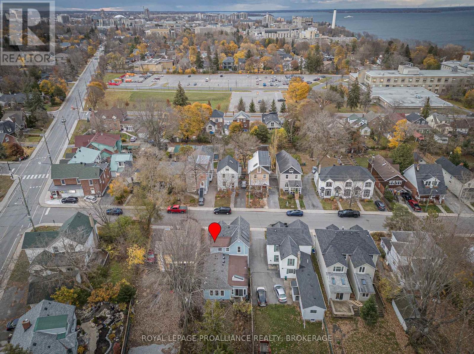 102 Livingston Avenue, Kingston, Ontario  K7L 4L4 - Photo 28 - X12380414