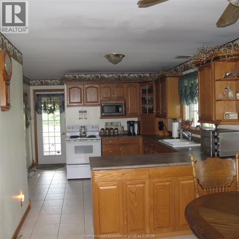 15061 Turin Line, Highgate, Ontario  N0P 1C0 - Photo 10 - 25022364