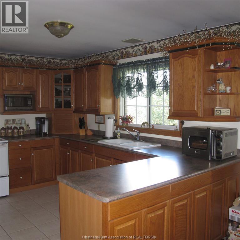 15061 Turin Line, Highgate, Ontario  N0P 1C0 - Photo 11 - 25022364