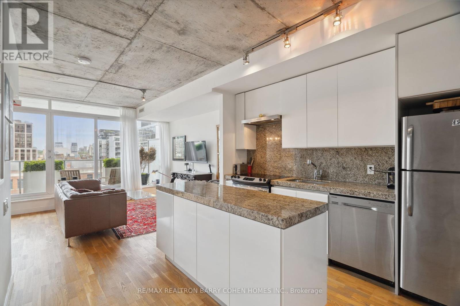 911 - 75 Portland Street, Toronto, Ontario  M5V 2M9 - Photo 5 - C12380167