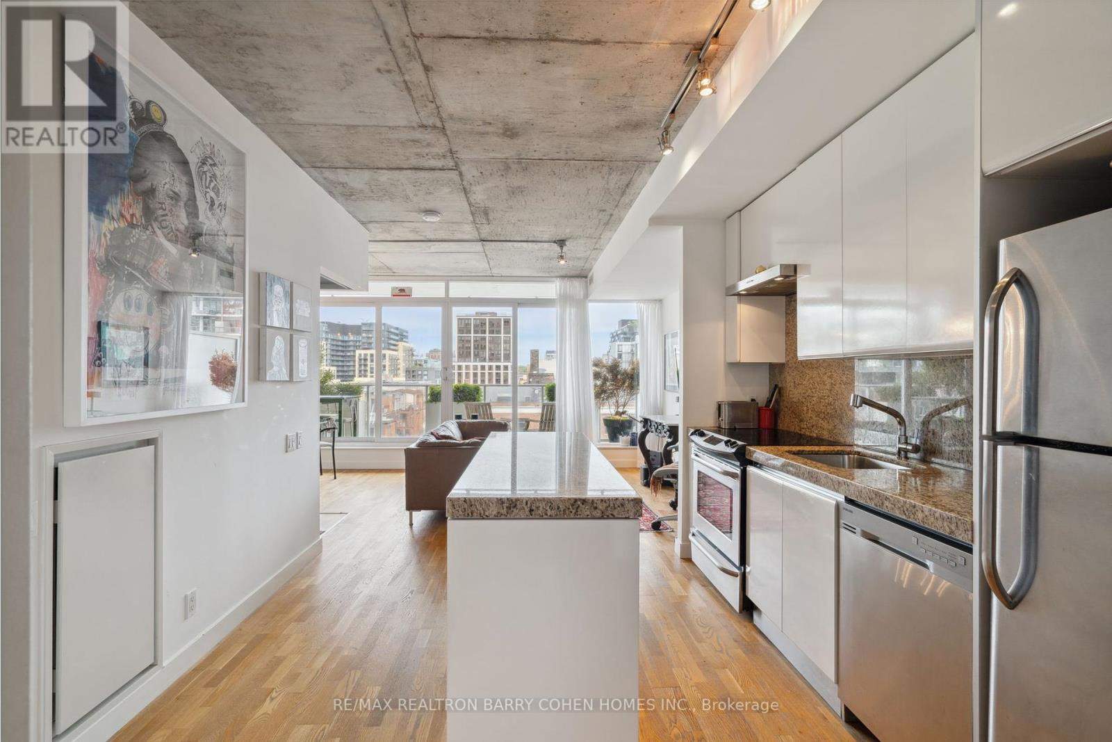 911 - 75 Portland Street, Toronto, Ontario  M5V 2M9 - Photo 6 - C12380167